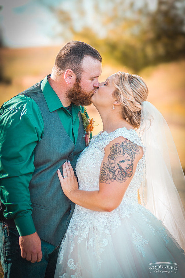 Close wedding kiss
