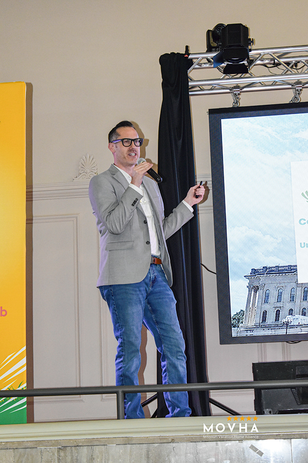 Stage presentation with speaker