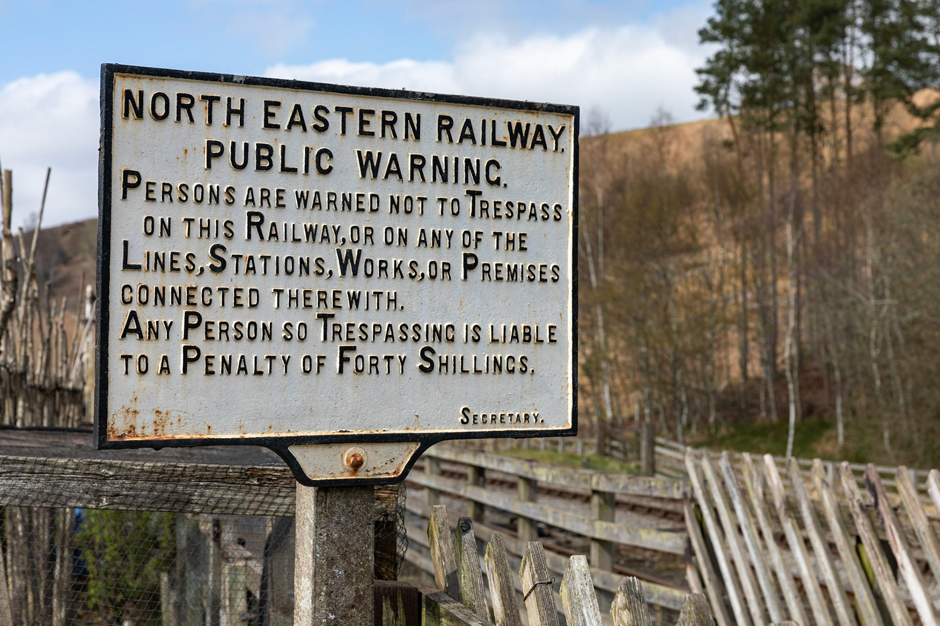 ublic warning sign, Levisham Station