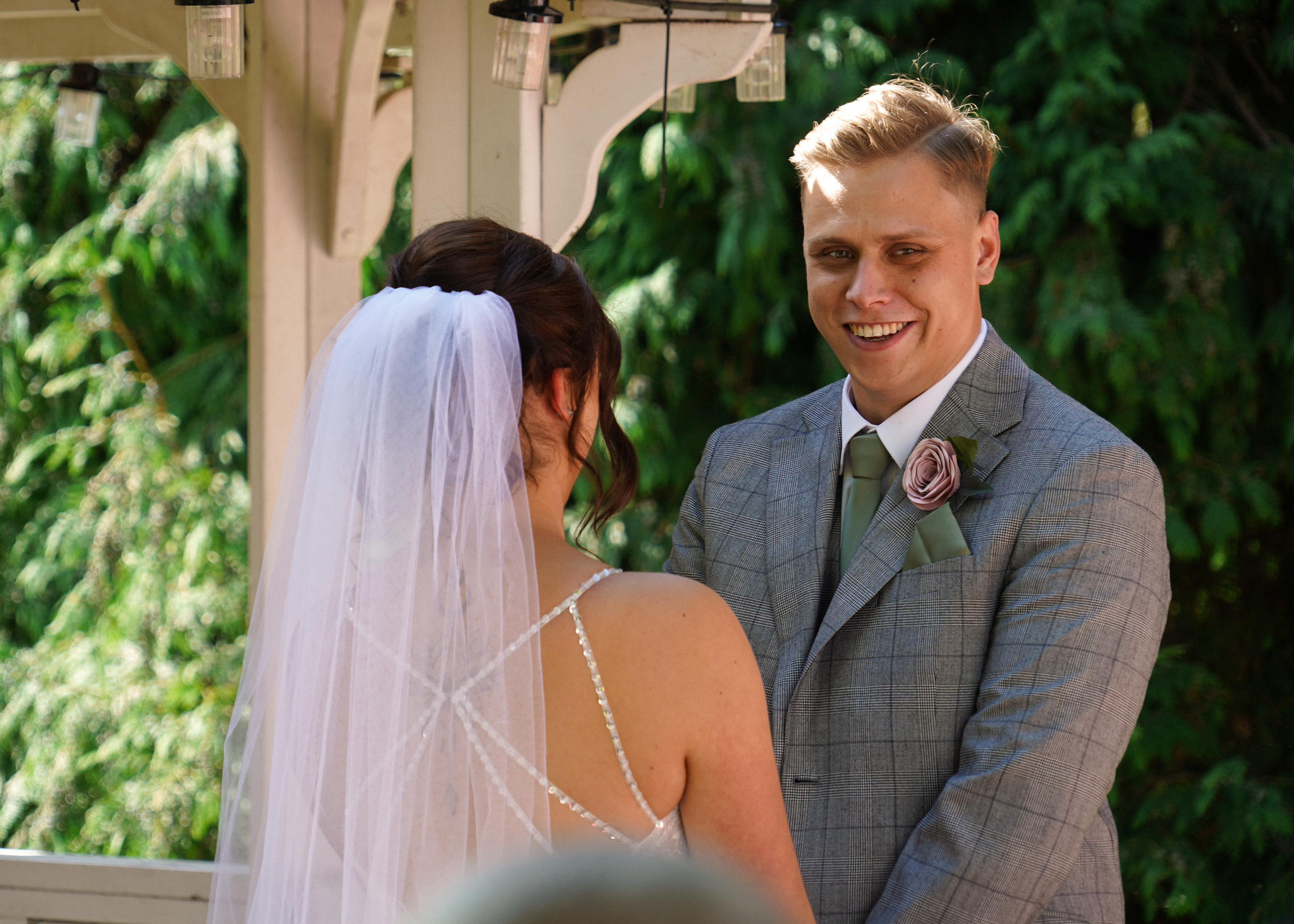 Mr & Mrs Groom