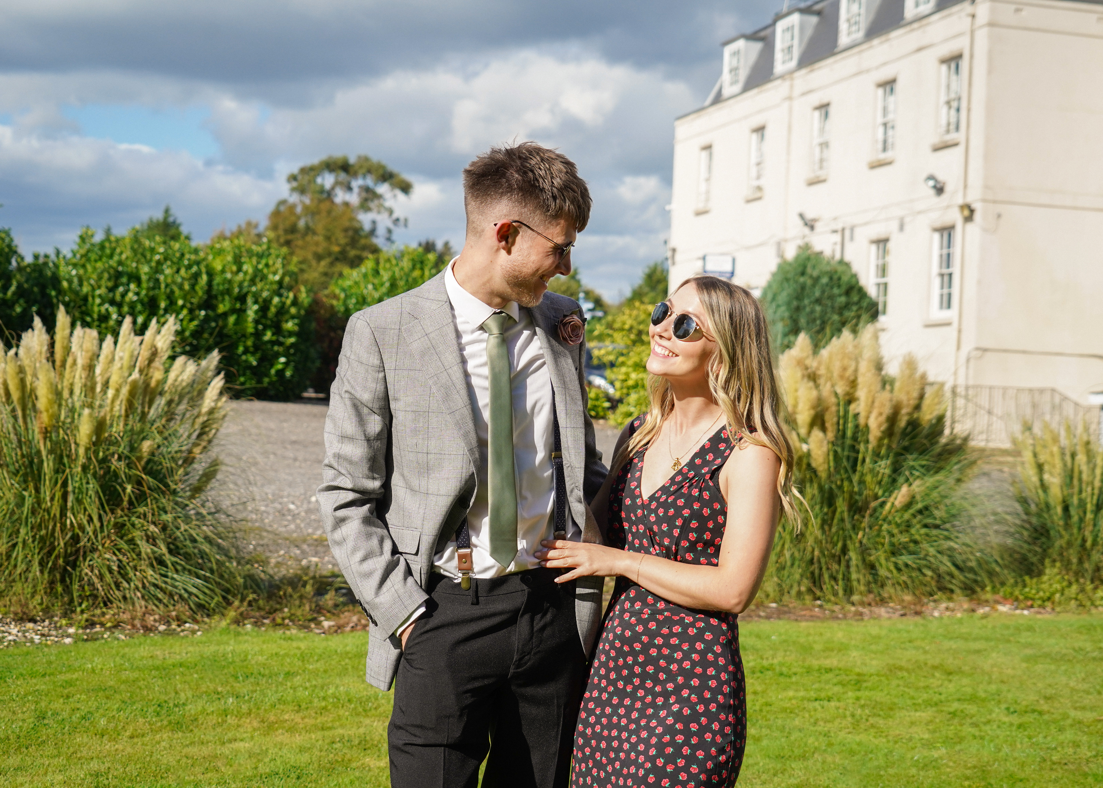 Mr & Mrs Groom