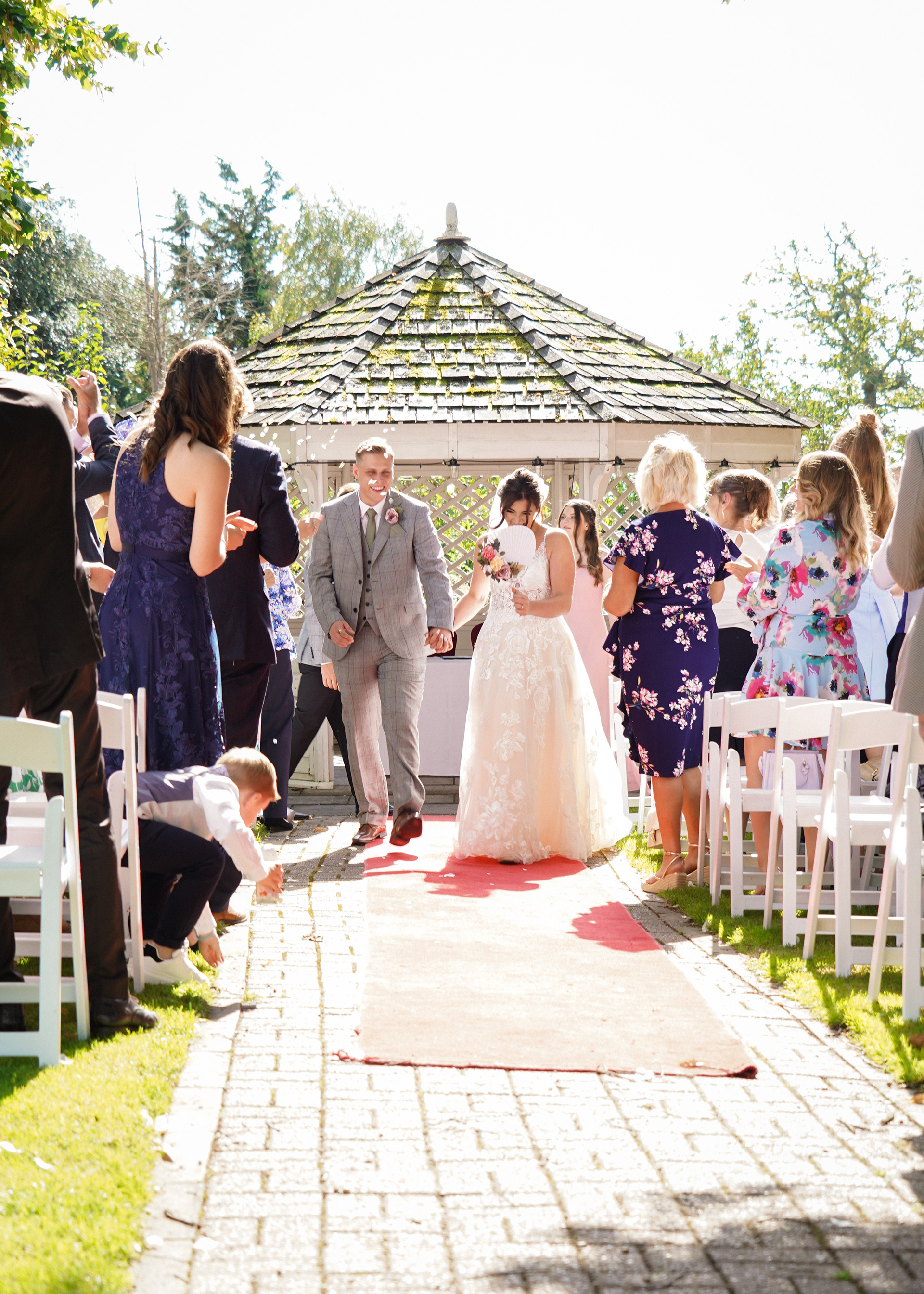 Mr & Mrs Groom