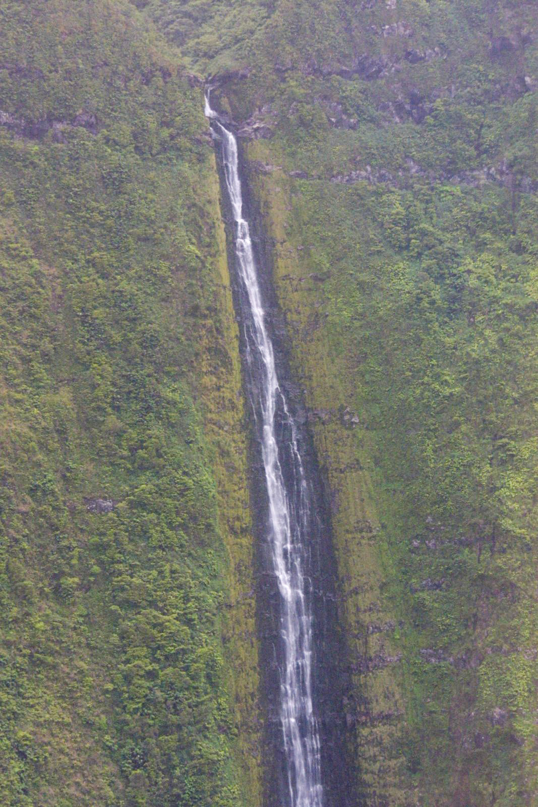 MauiScape Heliocopter (West Maui and Moloka'i) Moloka'i WaterFall
