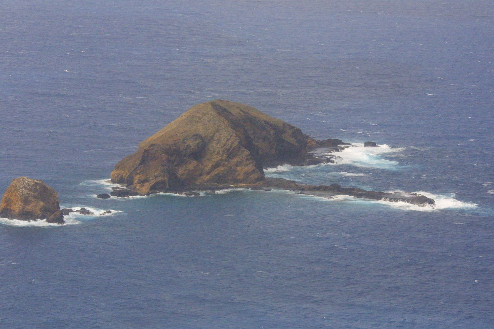 MauiScape Heliocopter (West Maui and Moloka'i) Cinder Cone