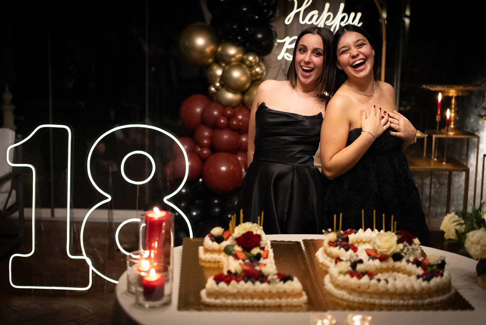 Momento spontaneo durante festa privata, catturato con stile reportage