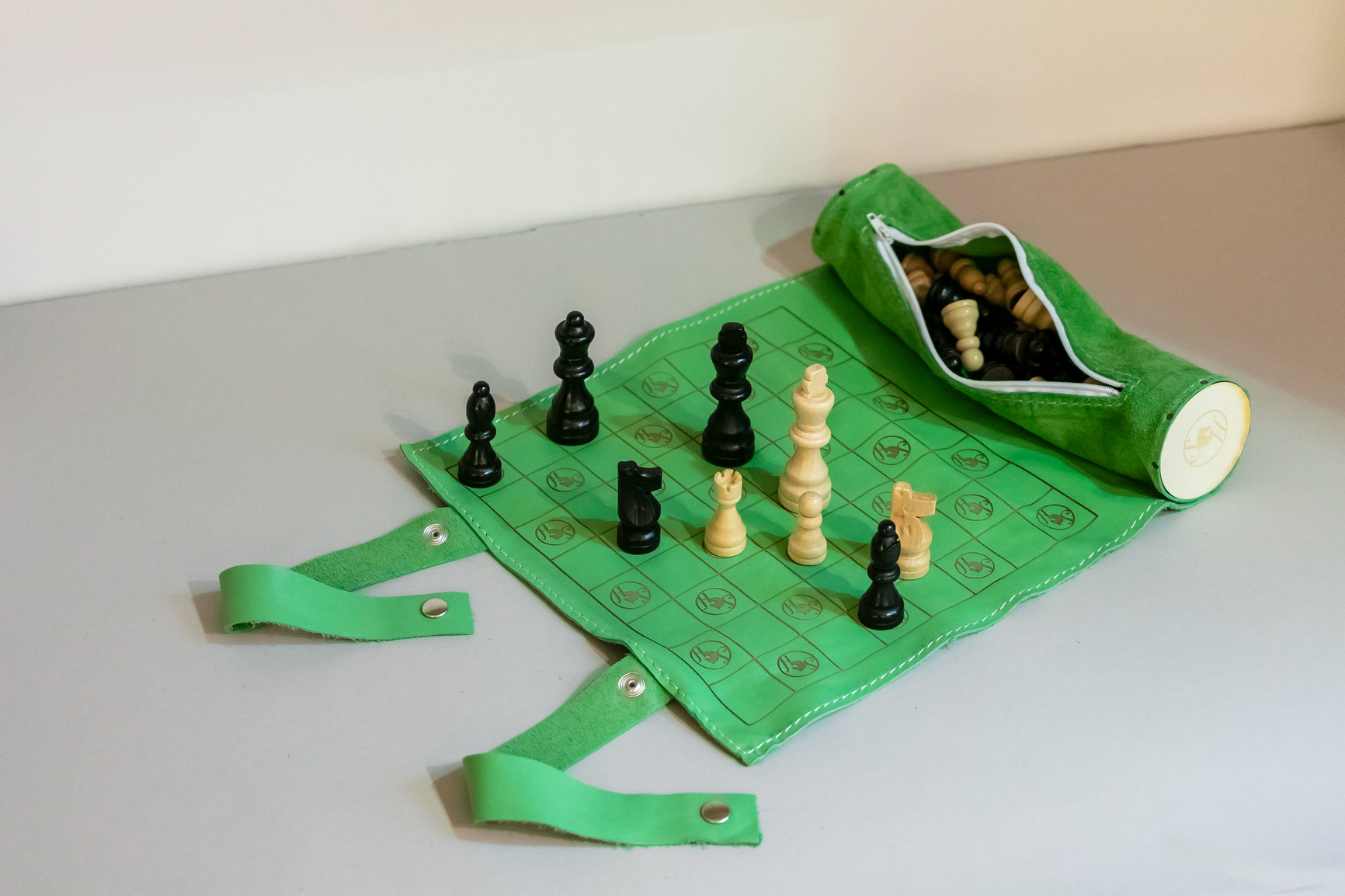 Jeu d'échec nomade en cuir - 42€