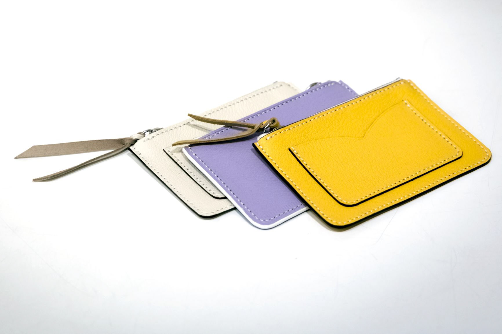 Porte-cartes en cuir - 75€
