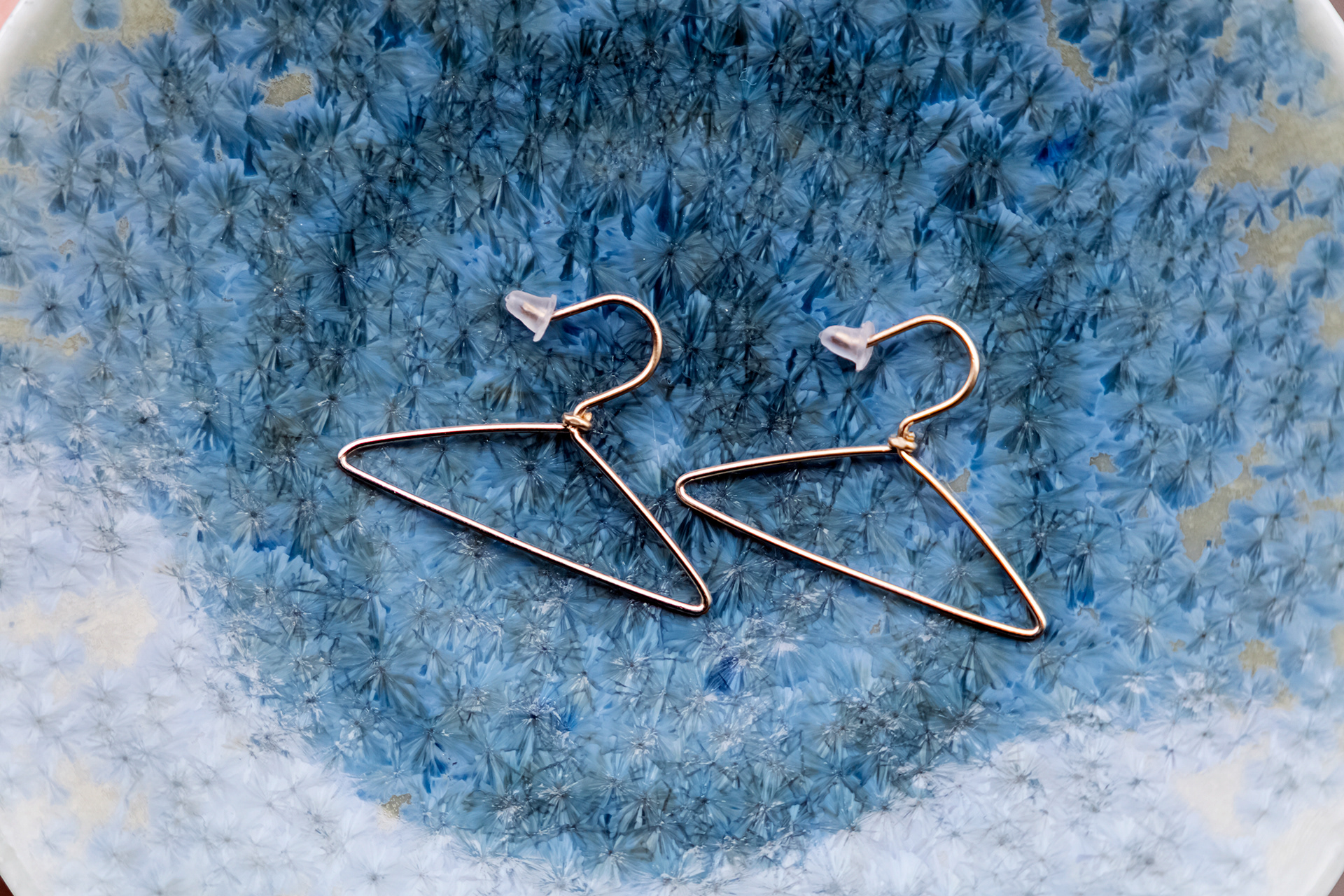 Boucles d'oreilles cintres, argent doré - 32€