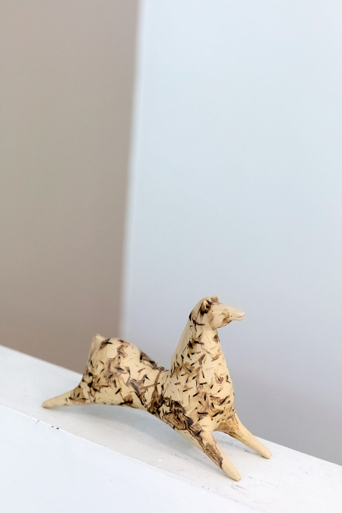 Cheval en grès - 154€