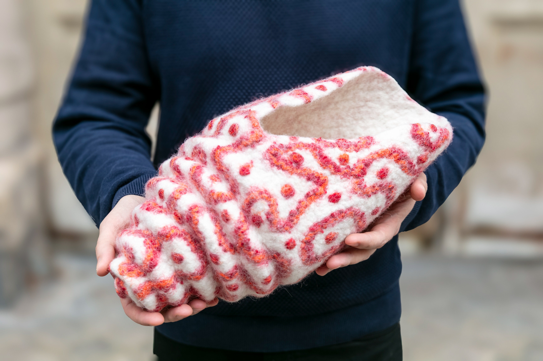 Vide poche "Coquillage" en feutre de laine - 315€
