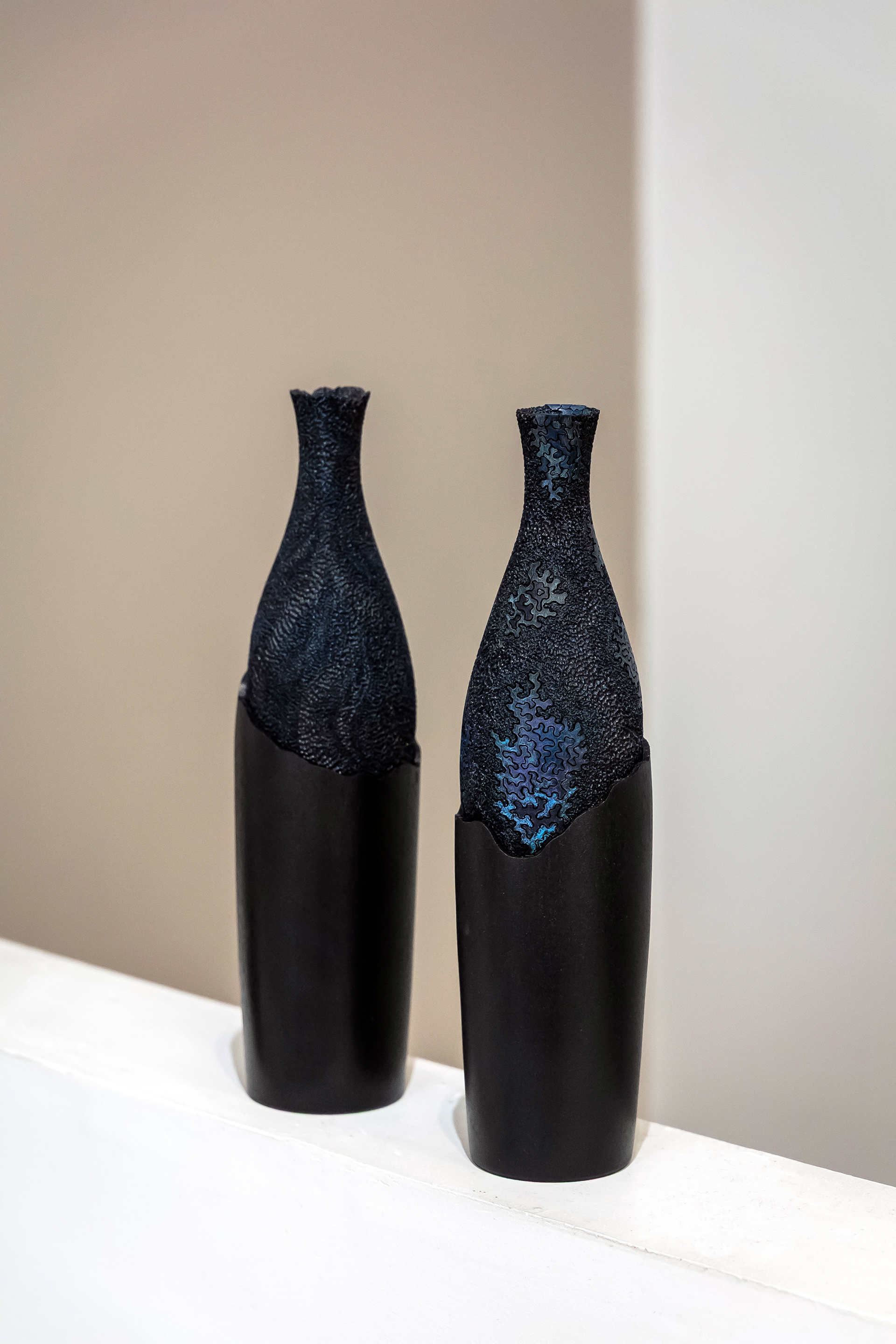 Bouteilel en bois sculpté - De 95€ à 250€ 