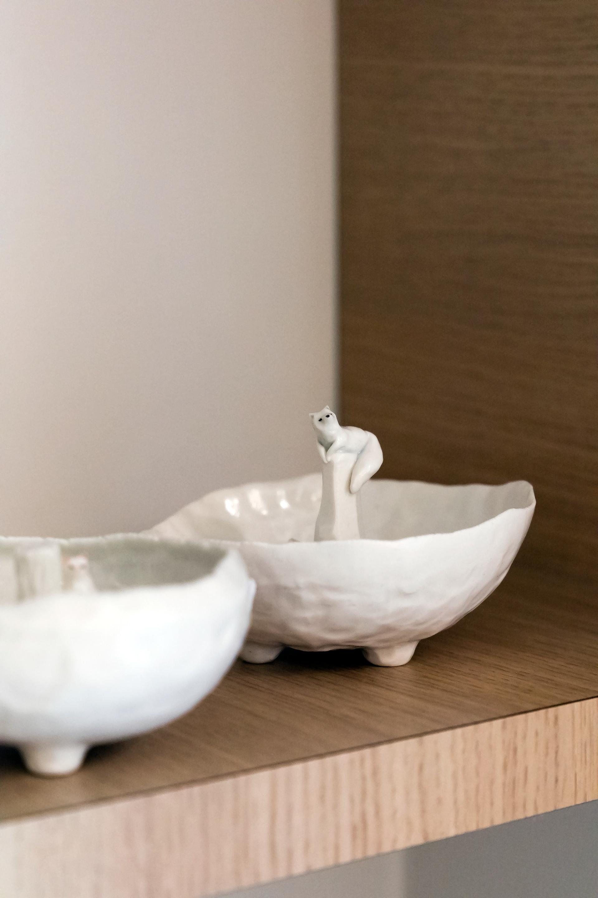 Bol pincé en porcelaine avec sculpture animalière - 49€