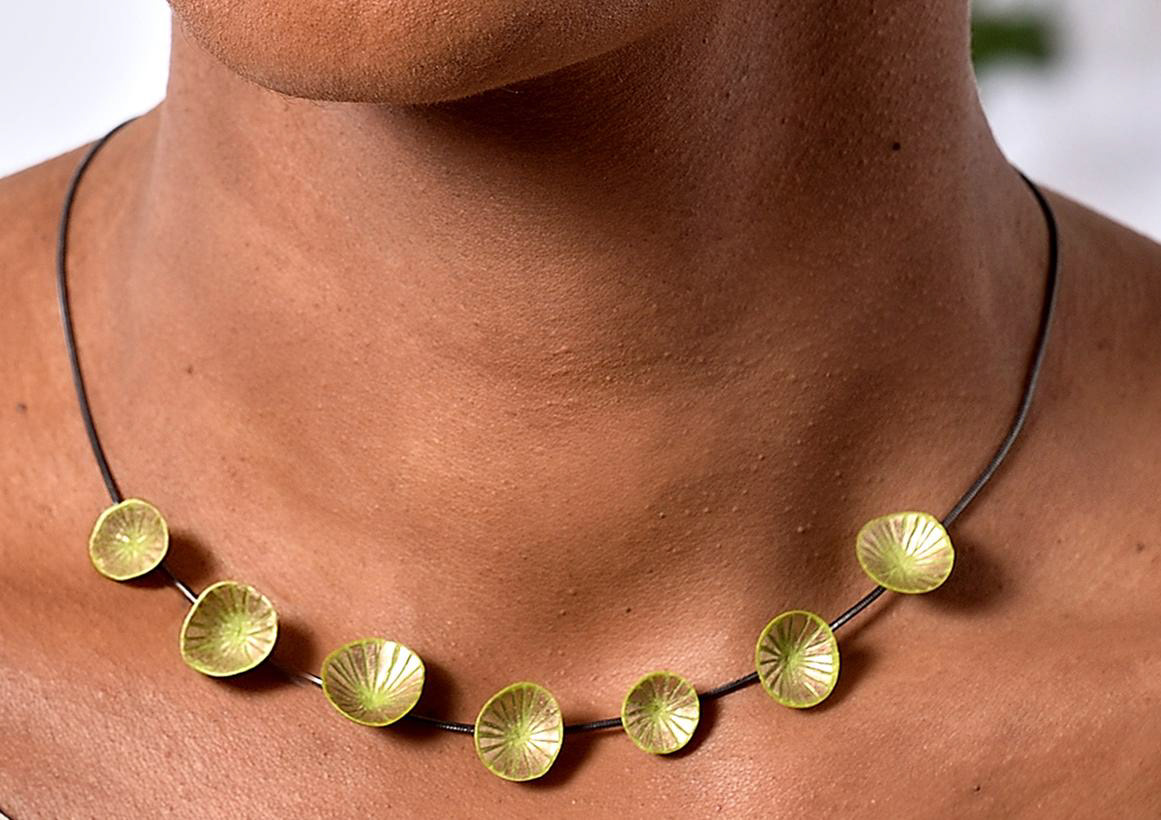 Collier Nénuphars - 95 €