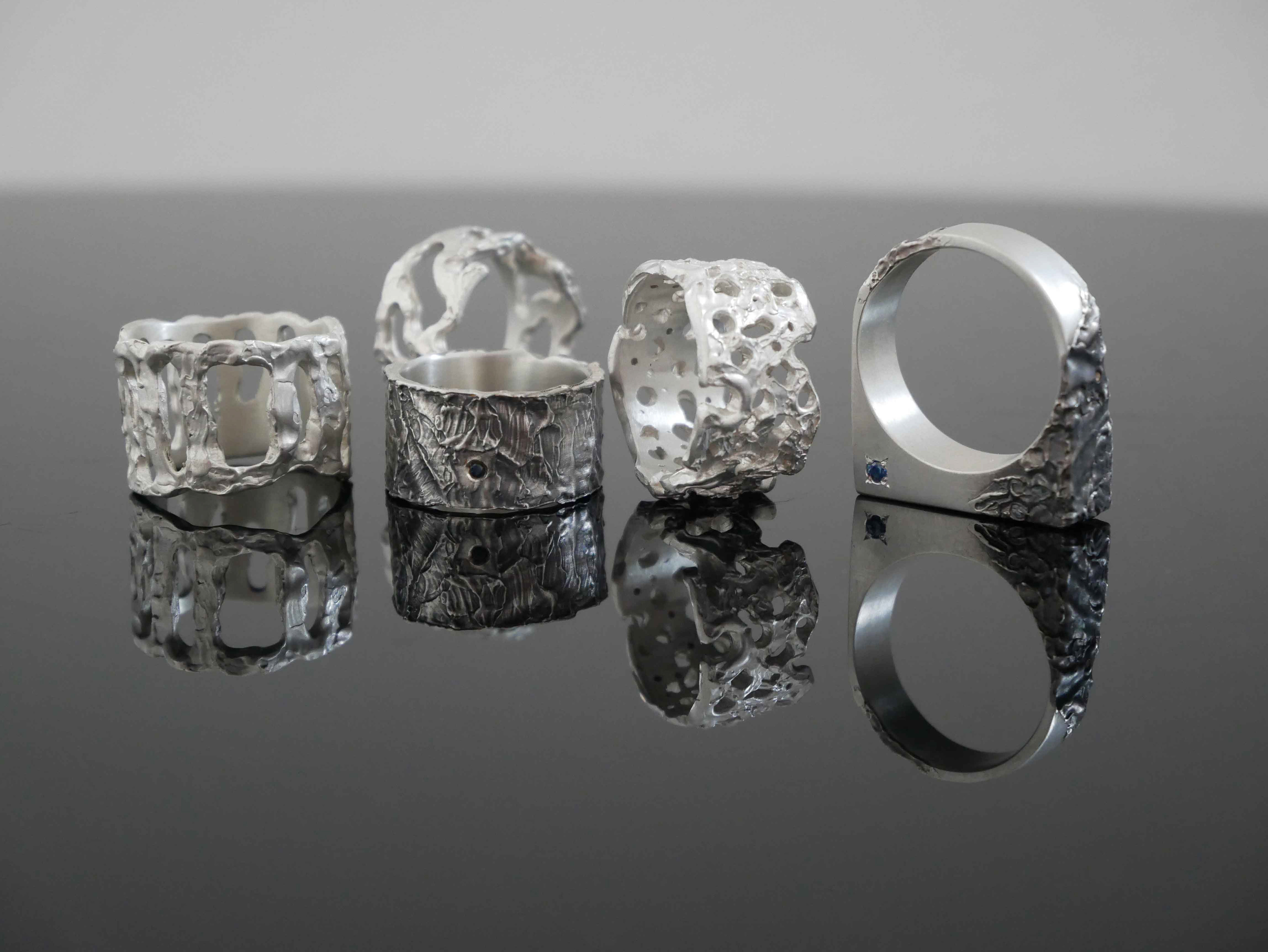 Bague ajourée en argent 130€ - Anneau 110€ - Bague carrée 145€