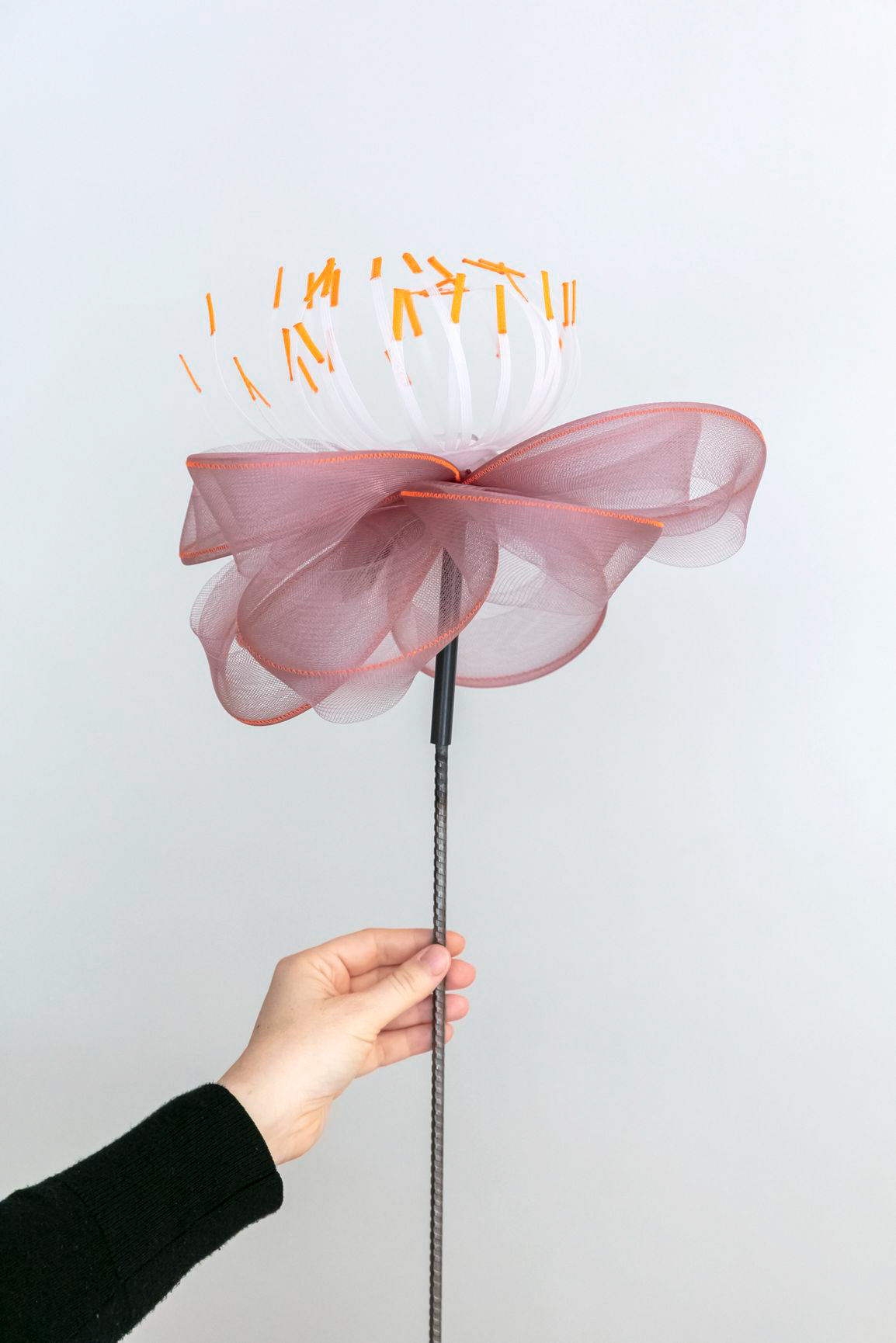Sculpture Fleur en Résille synthétique - 150€