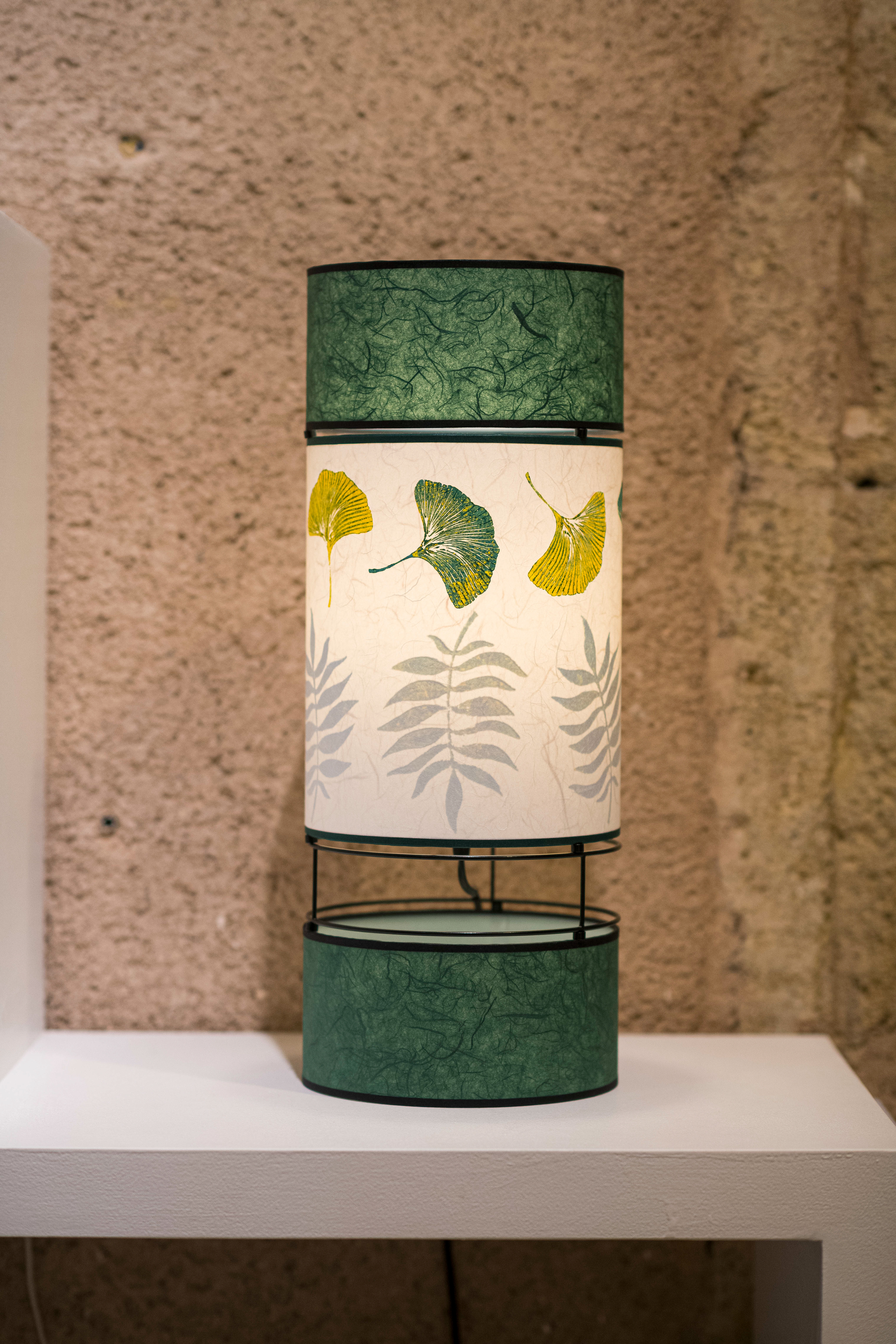 Lampe Kami en linogravure - 169€