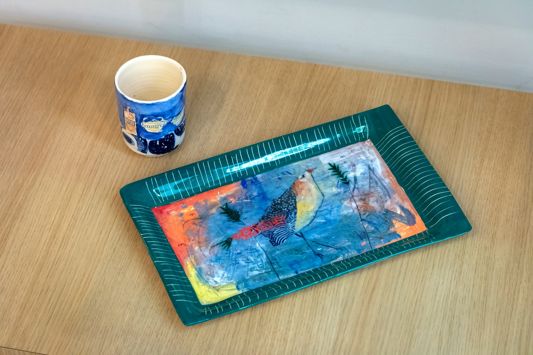 Plateau et tasse en faïence - 35€ et 80€