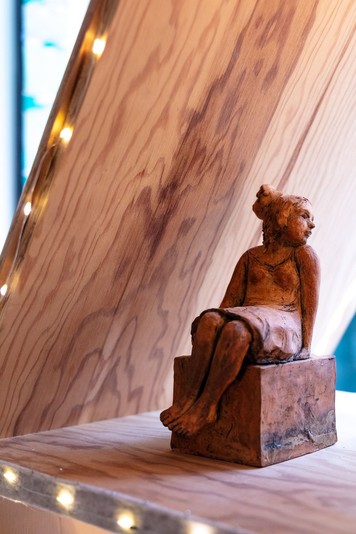 Sculpture "Le Banc" en grès - 490€