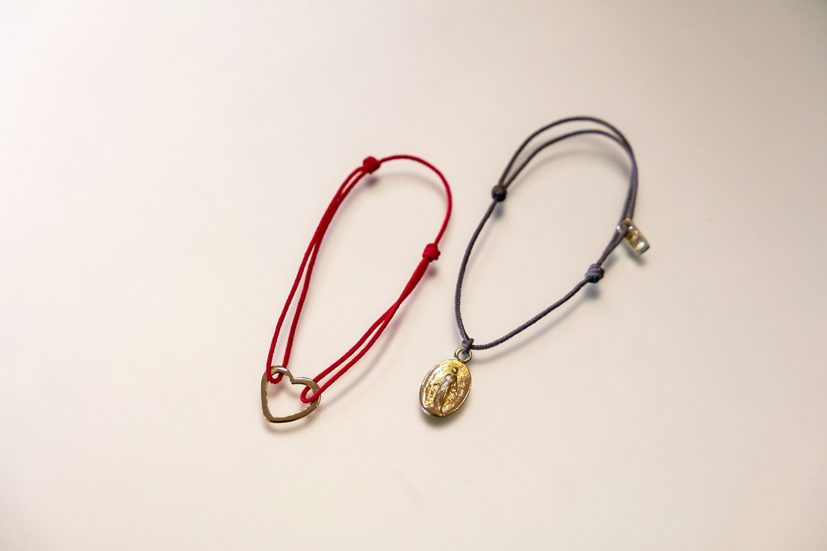 Bracelet coeur en or 220€ - Bracelet Exvoto en or 660€