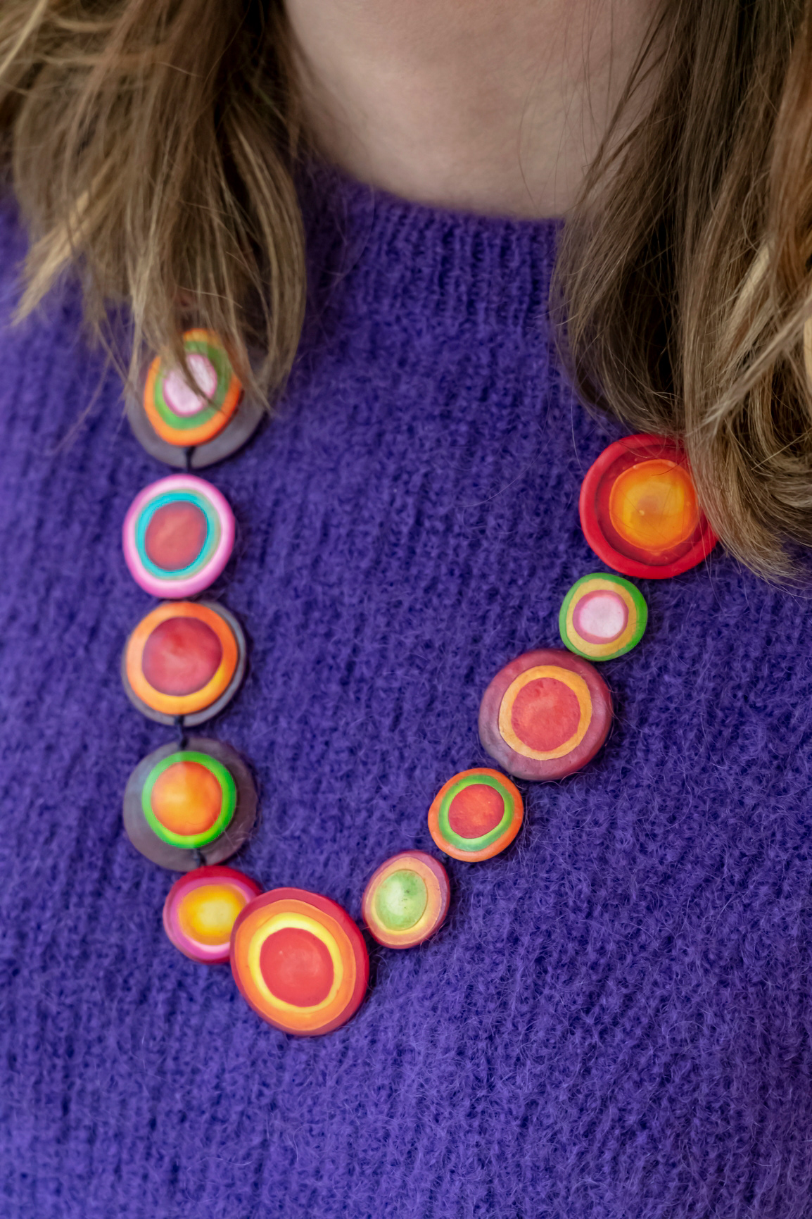 Collier "Pastilles" en pâte polymère - 520€