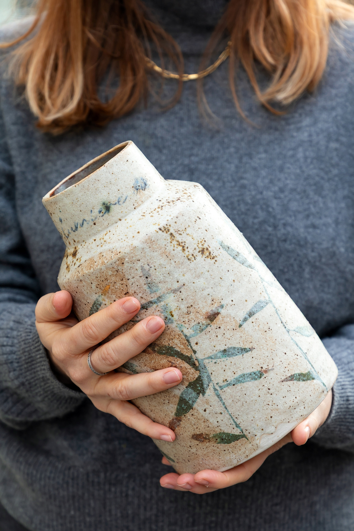 Vase "Feuillage" GM en grès - 260€