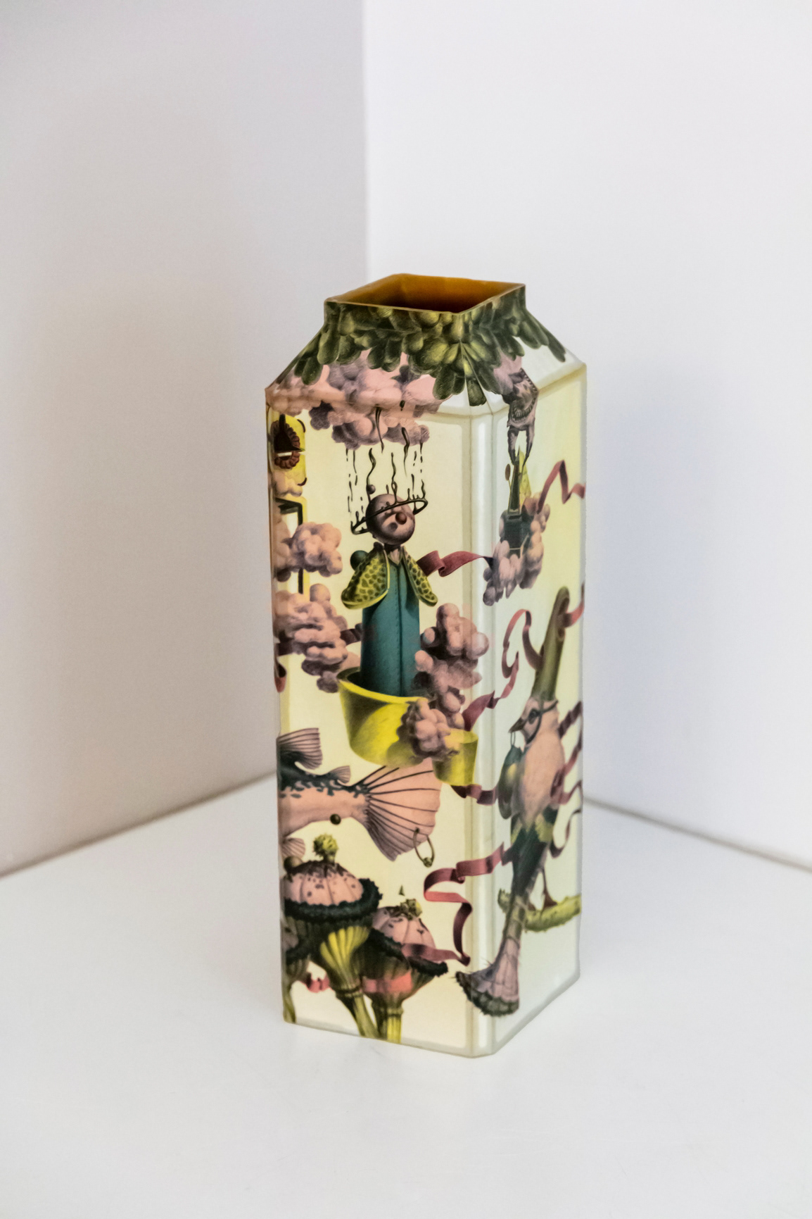 Vase "CosmogÔne" GM en papier ciré - 125€