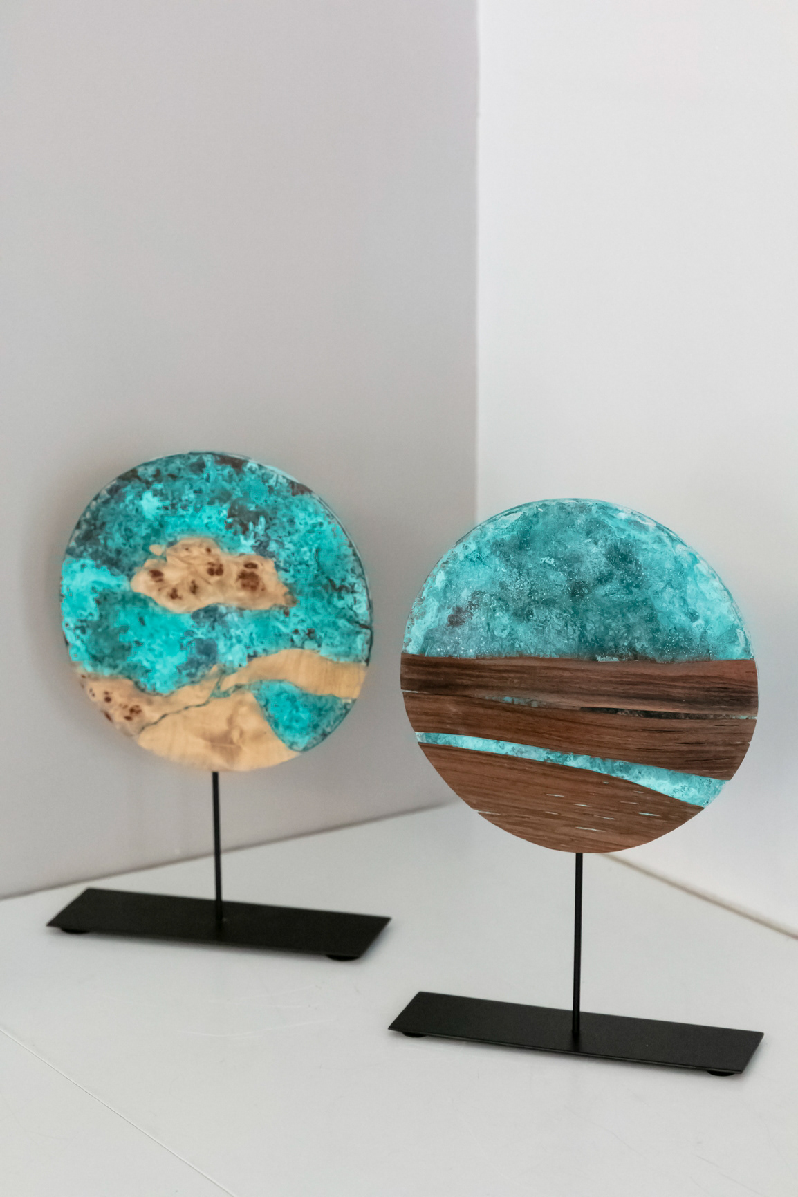 Sculpture yugen en Noyer sur cuivre oxydé - 650€