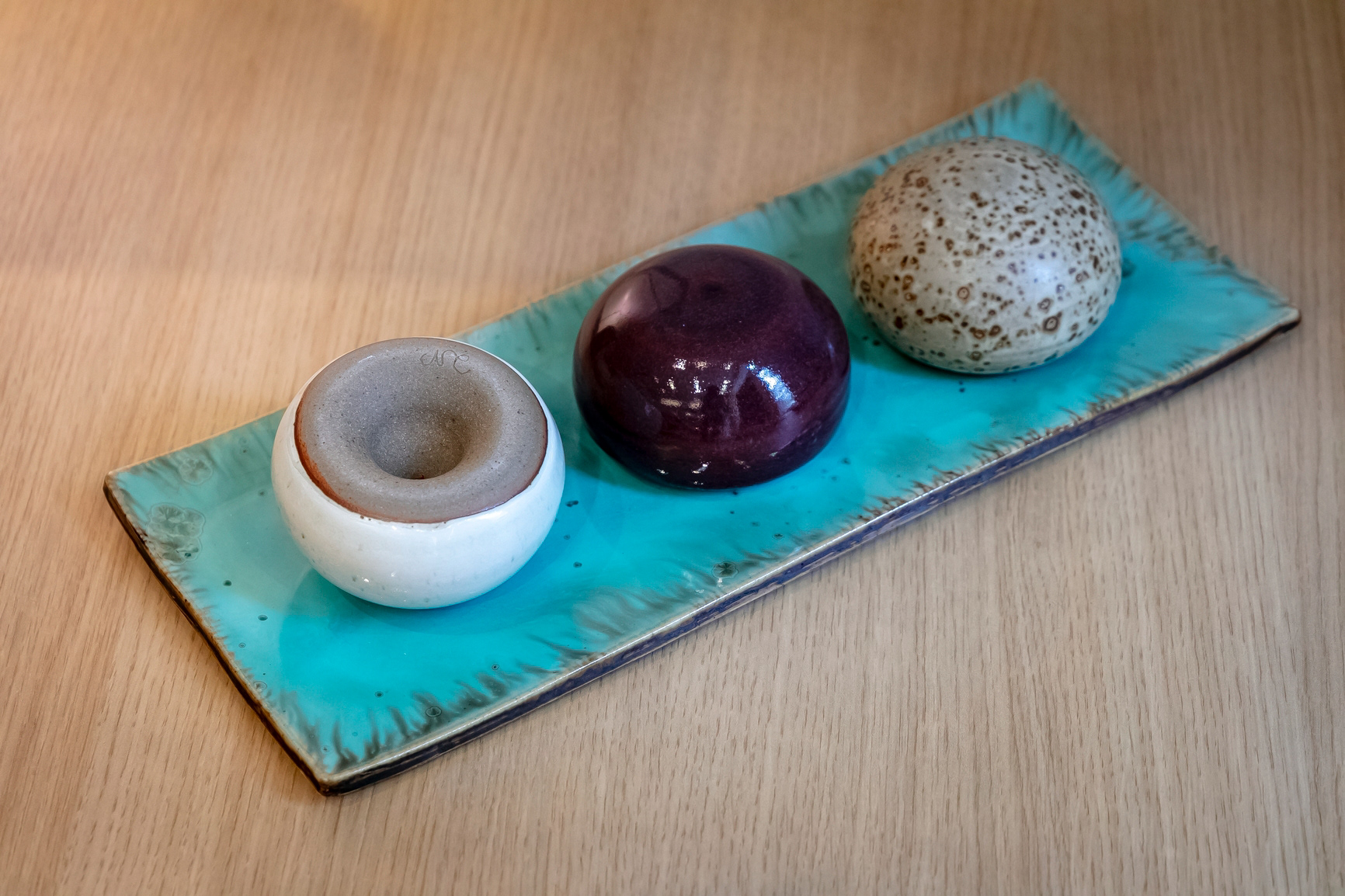 Salière magique en grès - 17 € - Plateau - 58€