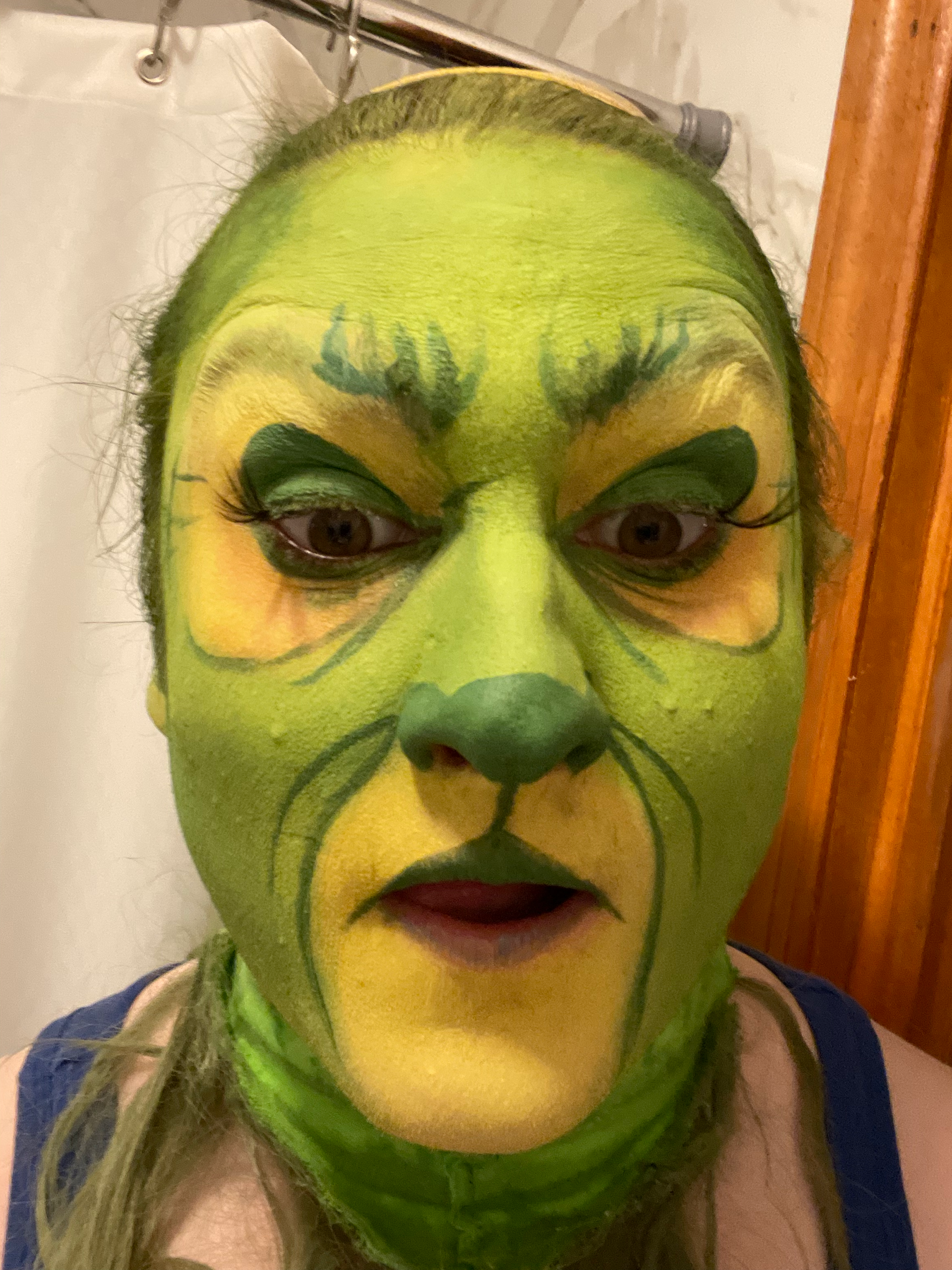 Makeup without artificial brows