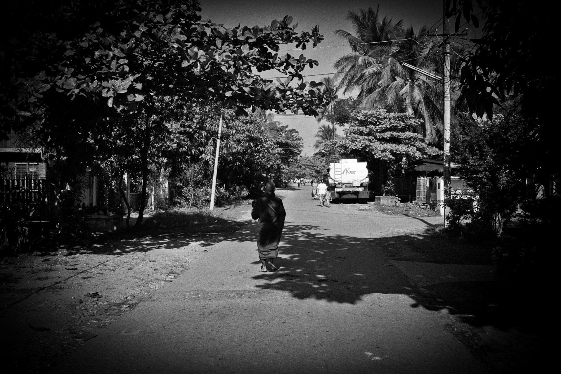 A sixteen year old boy carrying the buddhist Sasana flag was shot in the head and killed. He was taken to his home in Inwa street but the authorities arrived soon after and took his body away.