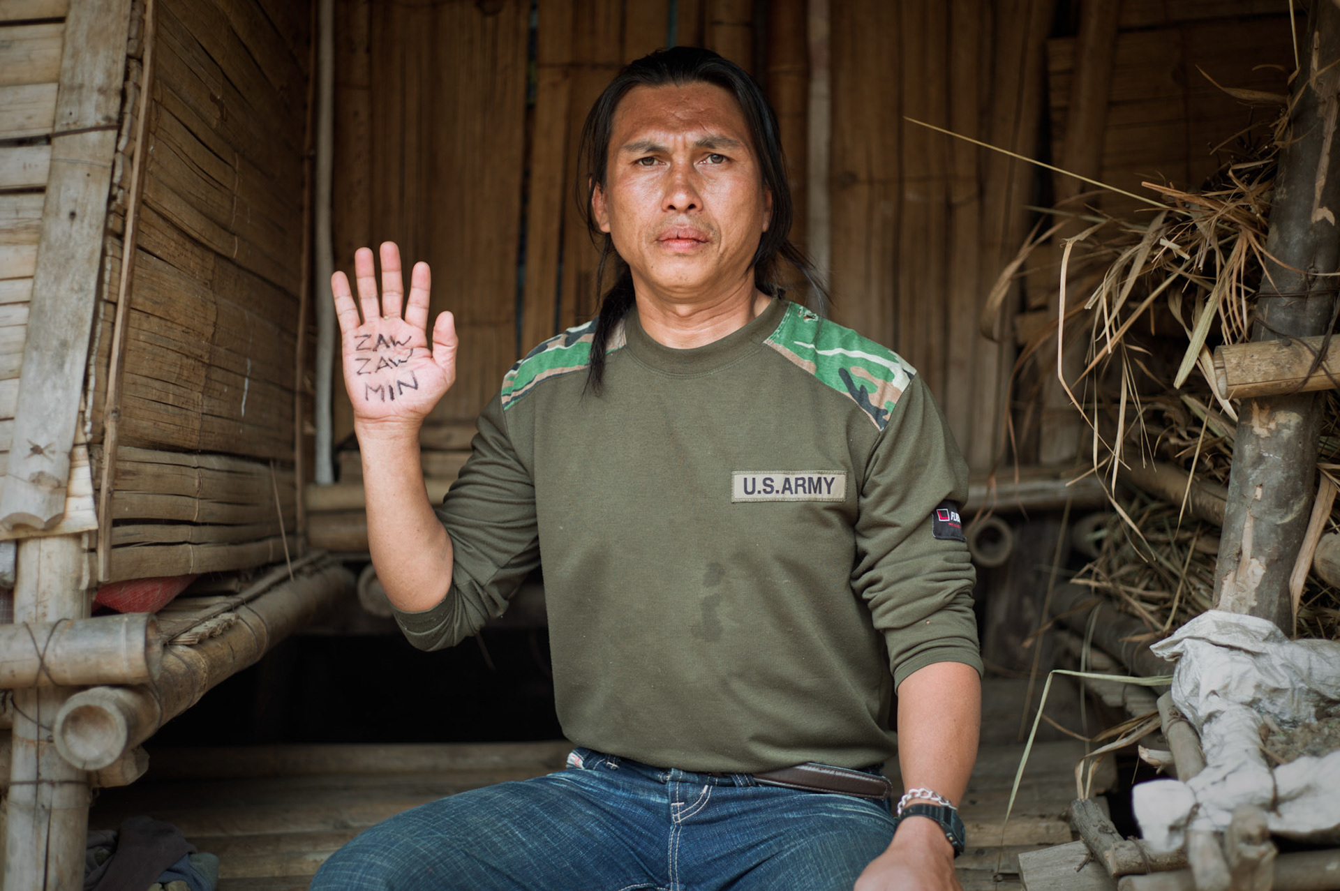 Thiha, former student activist was arrested for his participation in the student lead protests in December 1996. He was sentenced to 7 years and spent over 6 years in Insein and Thayet prisons. He fled Burma and is now a refugee living in Umpiem Mai camp on the Thai-Burma border awaiting resettlement to a third country.
Zaw Zaw Min, member of the 88 Generation Students and father of De Nyein Lin was first arrested in 1990 for his role in the mass democracy uprising of 1988. In August 2007 he lead peaceful protests through the street of Rangoon but was arrested and sentenced to 65 years in prison. He is currently detained in Taungoo prison.