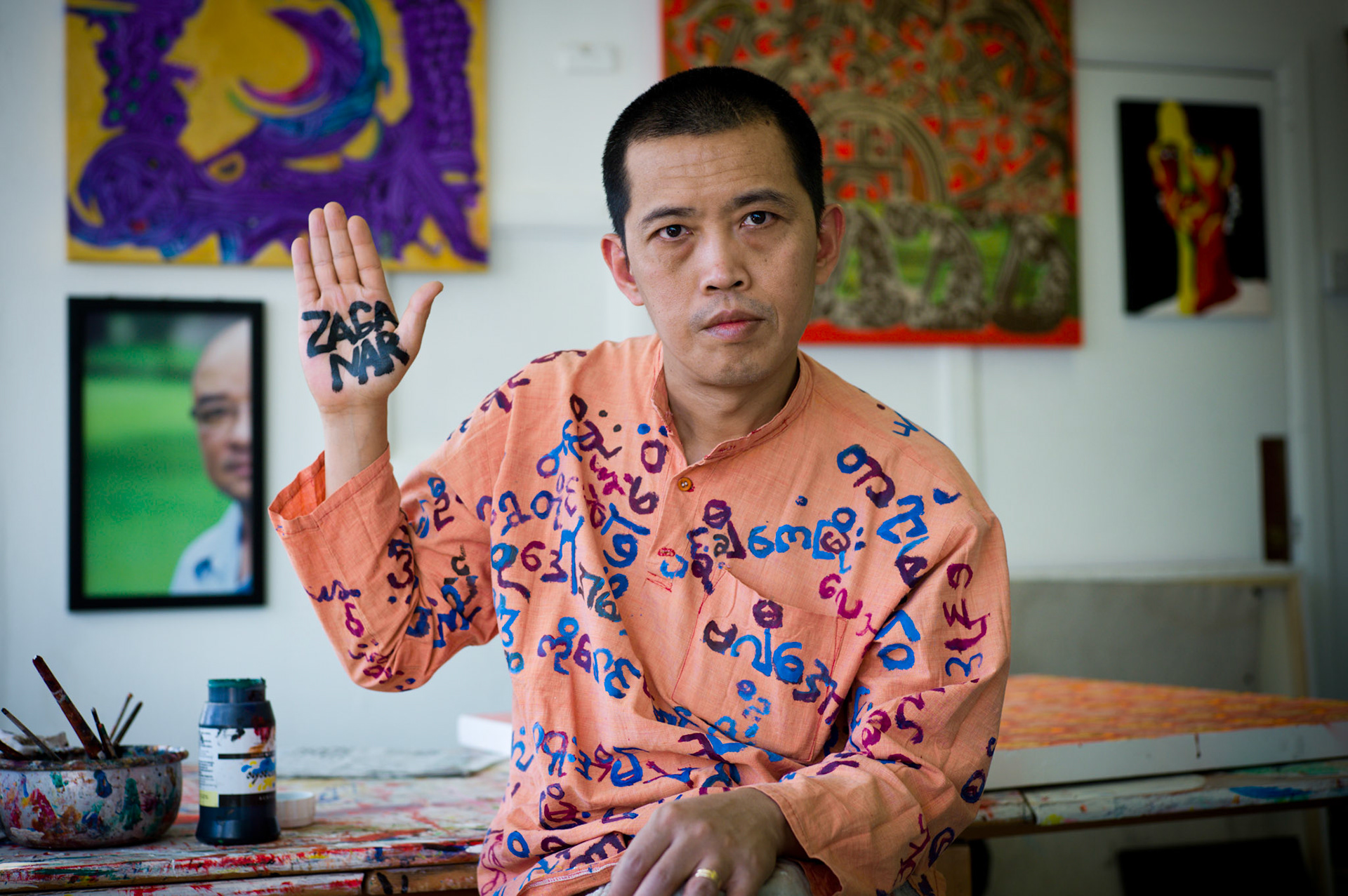 Htein Lin, former student at Rangoon University, fled to the India-Burma border in 1988 where he joined the All Burma Students’ Democratic Front (ABSDF). Years later he returned to Rangoon where rather than continue his law studies he decided to work as an artist and comic film actor. In 1998, he was arrested and sentenced to 7 years imprisonment, charged on the basis of an intercepted letter on which his name was listed as a potential activist. He fled Burma and now lives in the UK.
Zarganar is Burma’s most famous comedian, actor and film director. Previously imprisoned several times for his political activities, he was arrested in June 2008 and sentenced to 35 years for delivering aid to survivors of Cyclone Nargis and talking to foreign journalists about the government’s lack of action. He was released from Myitkyina prison under amnesty in October 2011.