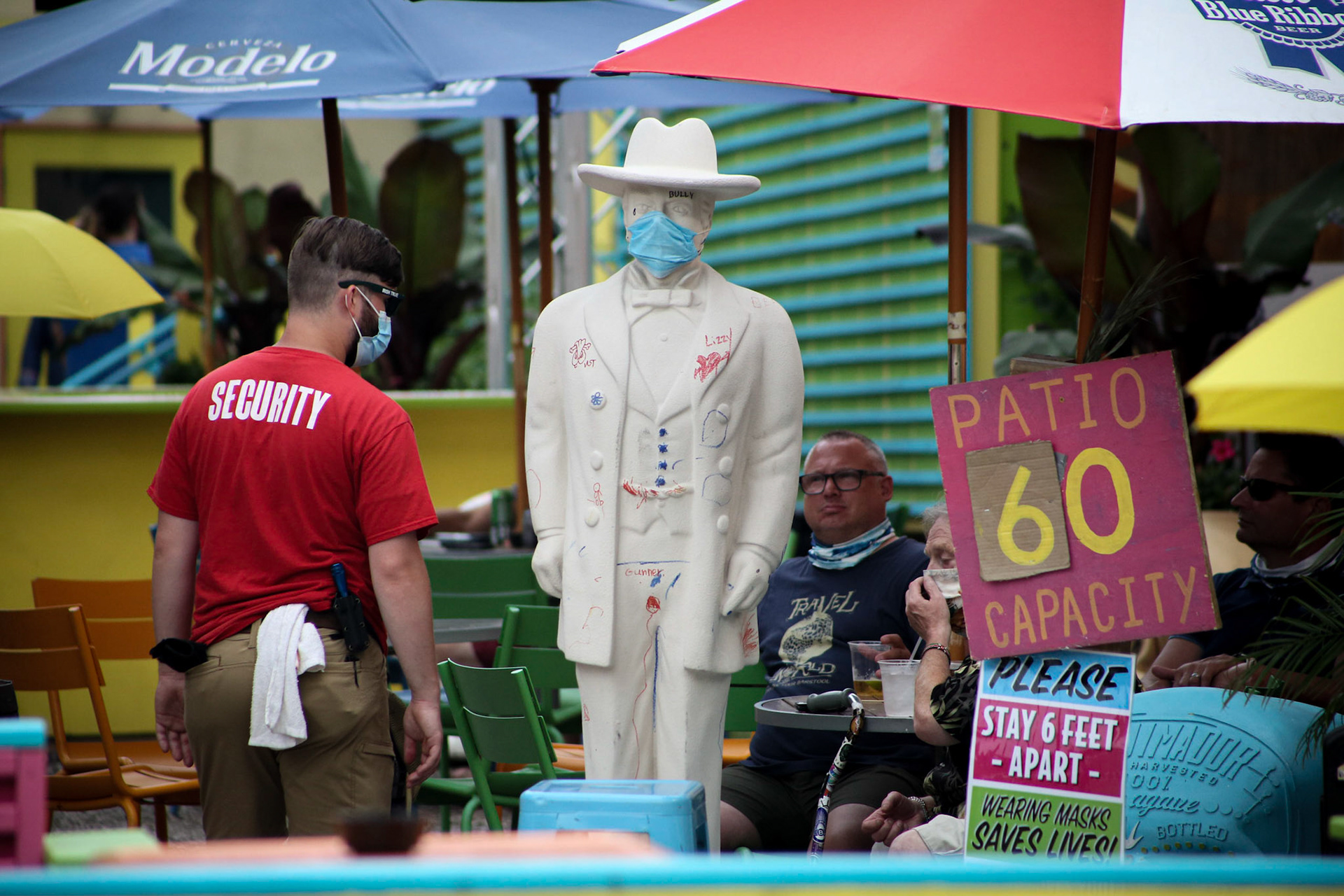 Mask mandatory for indoor and outdoor public areas to prevent the virus covid19 will spreading in Milwaukee, Wisconsin. Edwin Gonzalez.