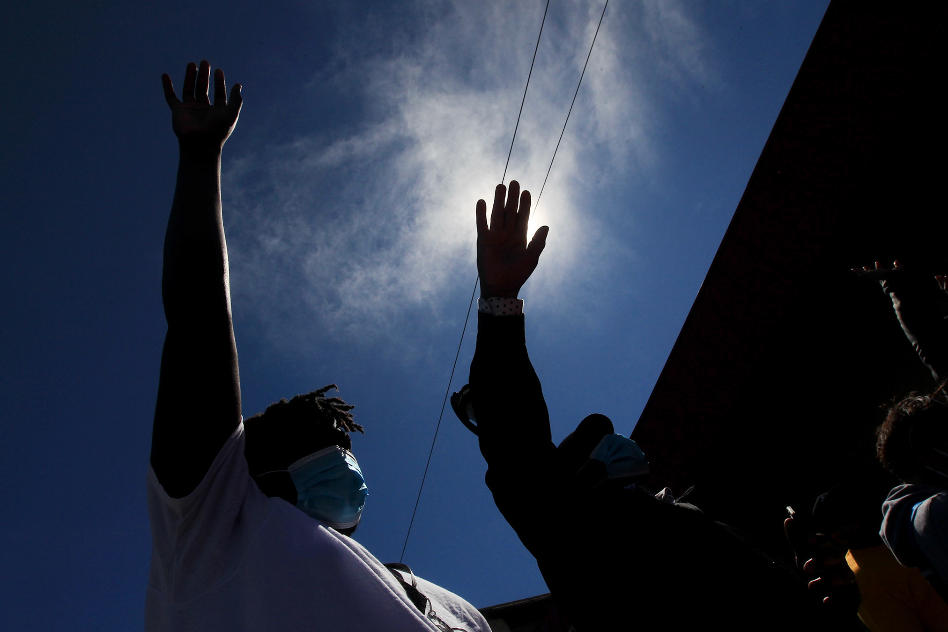 Milwaukee, WI, May 31. The third day of the march in Milwaukee was carried out peacefully, the march started from MLK and Locust to Oakland avenue, Hundreds of protesters cry out for justice after the murder of George Floyd caused by a police officer in Minneapolis . (photo by: Edwin Gonzalez)