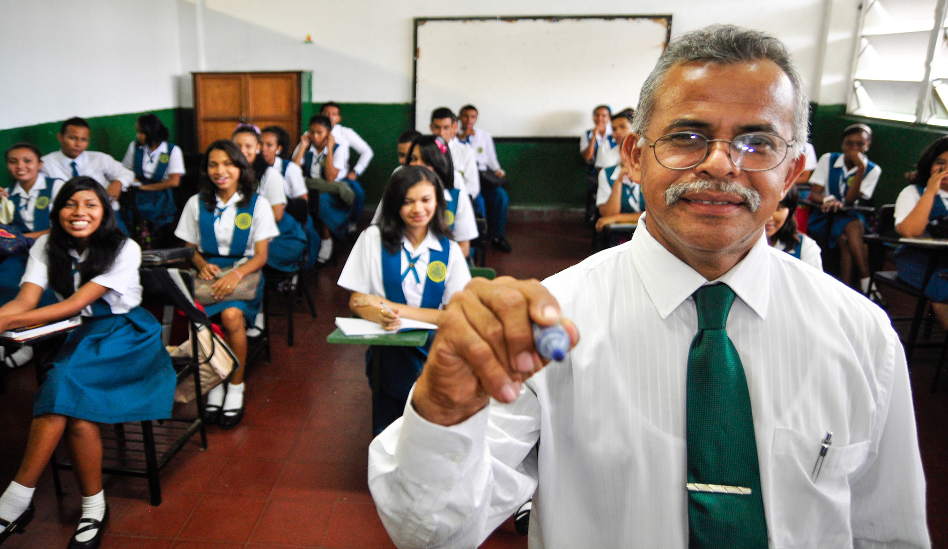 Panama, Republic of Panama. 04-20-2011. Antonio Solis, 54, has been working as a Professor of Economic Geography since he was 34 years old. For 6 years he has taught at the Isabel Herrera Obaldia Professional School. He is a teacher very dear to his students because of his dynamic and cheerful way of teaching. By: Edwin Gonzalez/The Star.