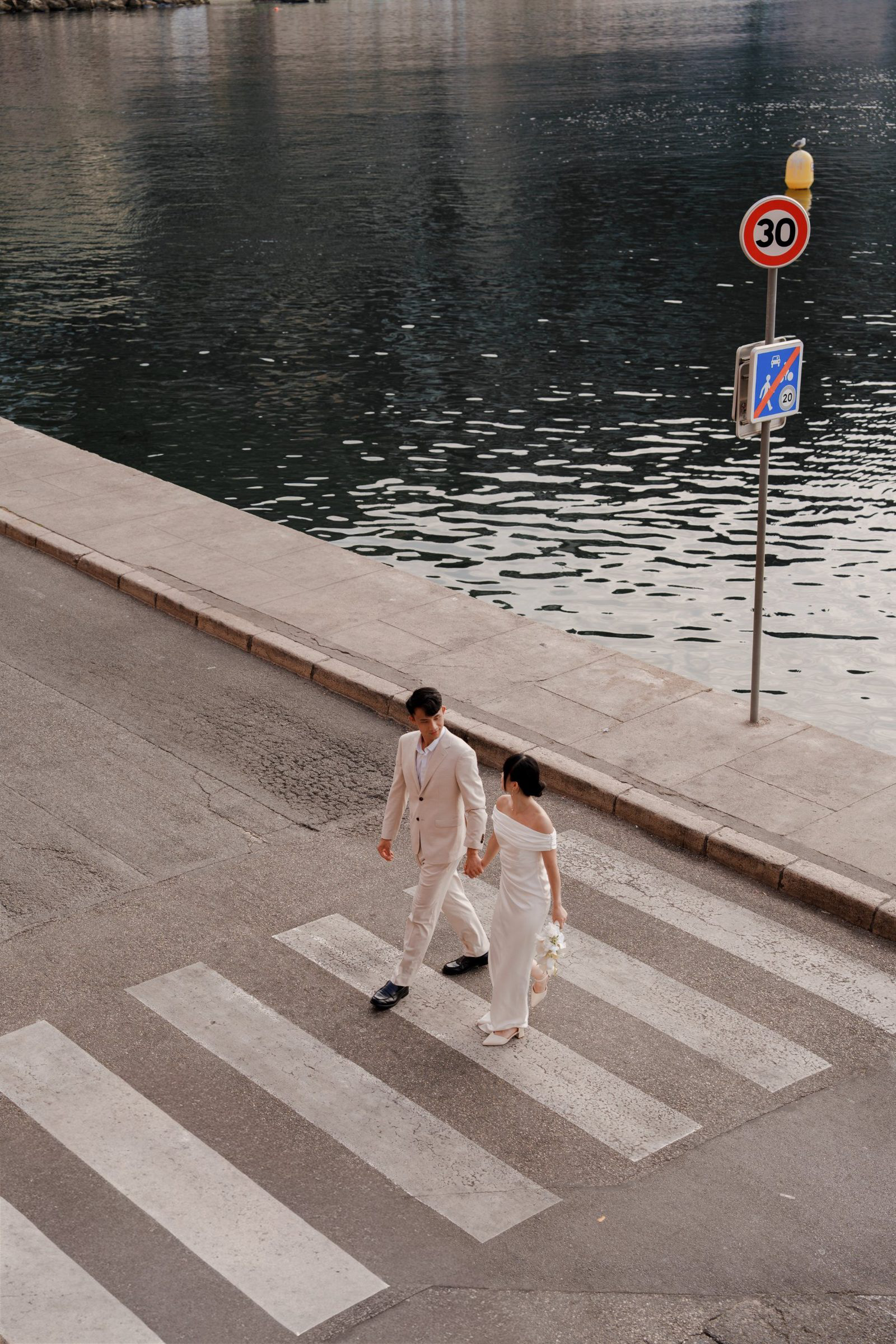 Crossing the road above the harbour, seen from above