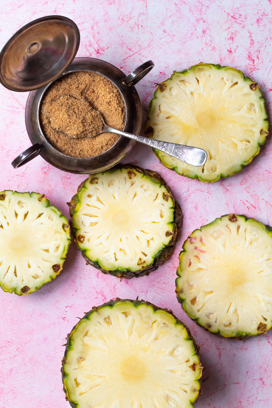 making pineapple syrup: featured by Pinterest Australia