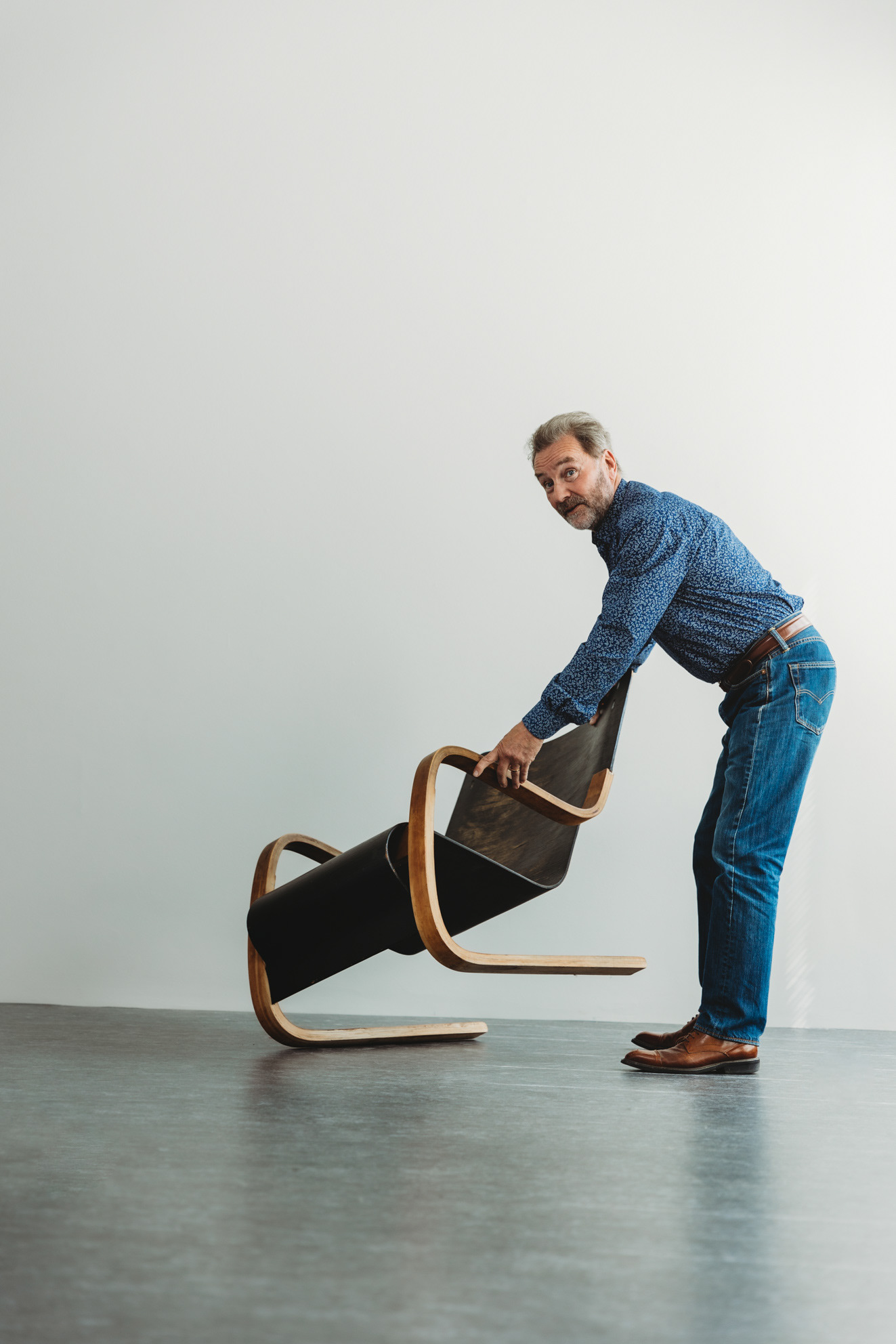 Exhibition poster image of Mr. Pertti Männistö for Paimio Sanatorium 2022