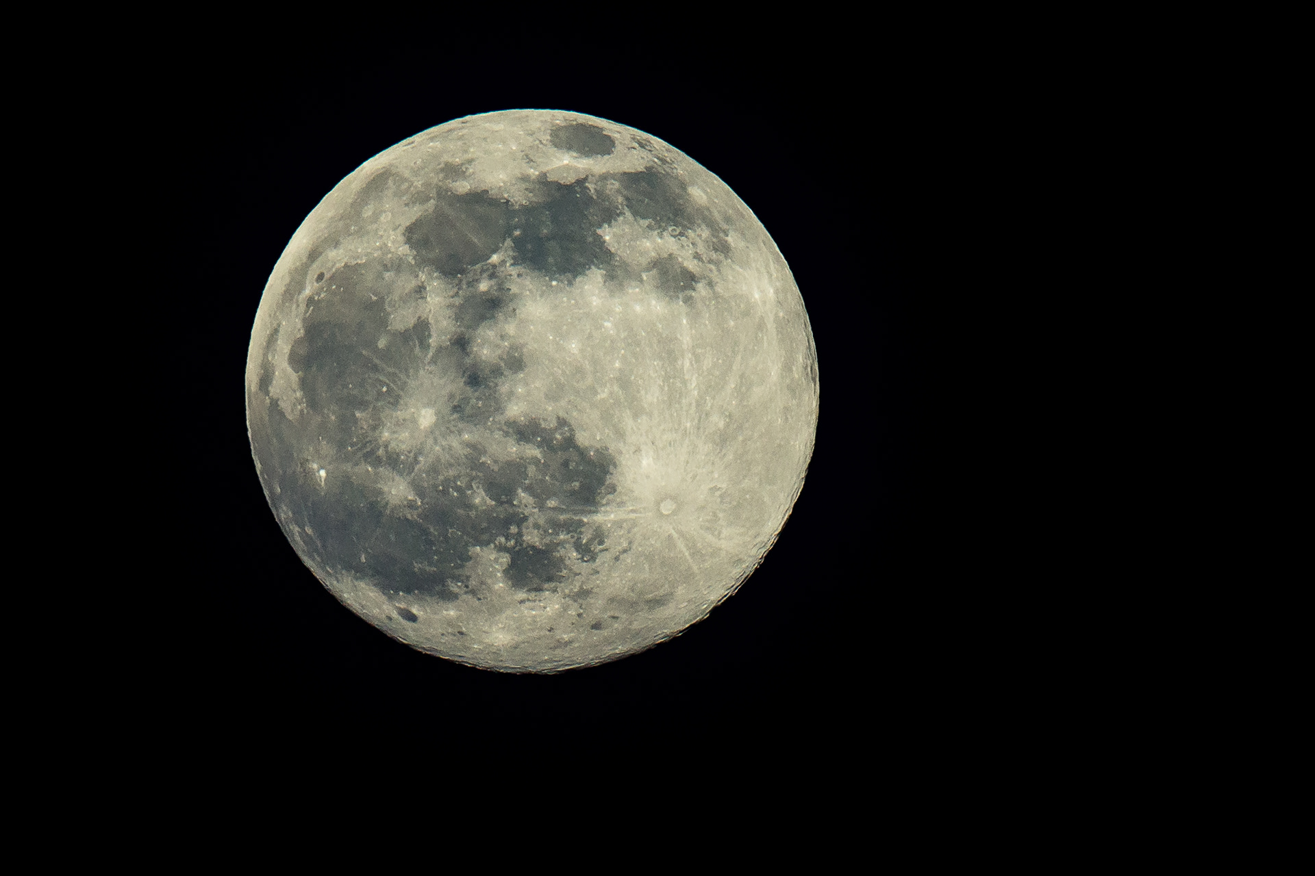Full Moon, Derbyshire 2022
