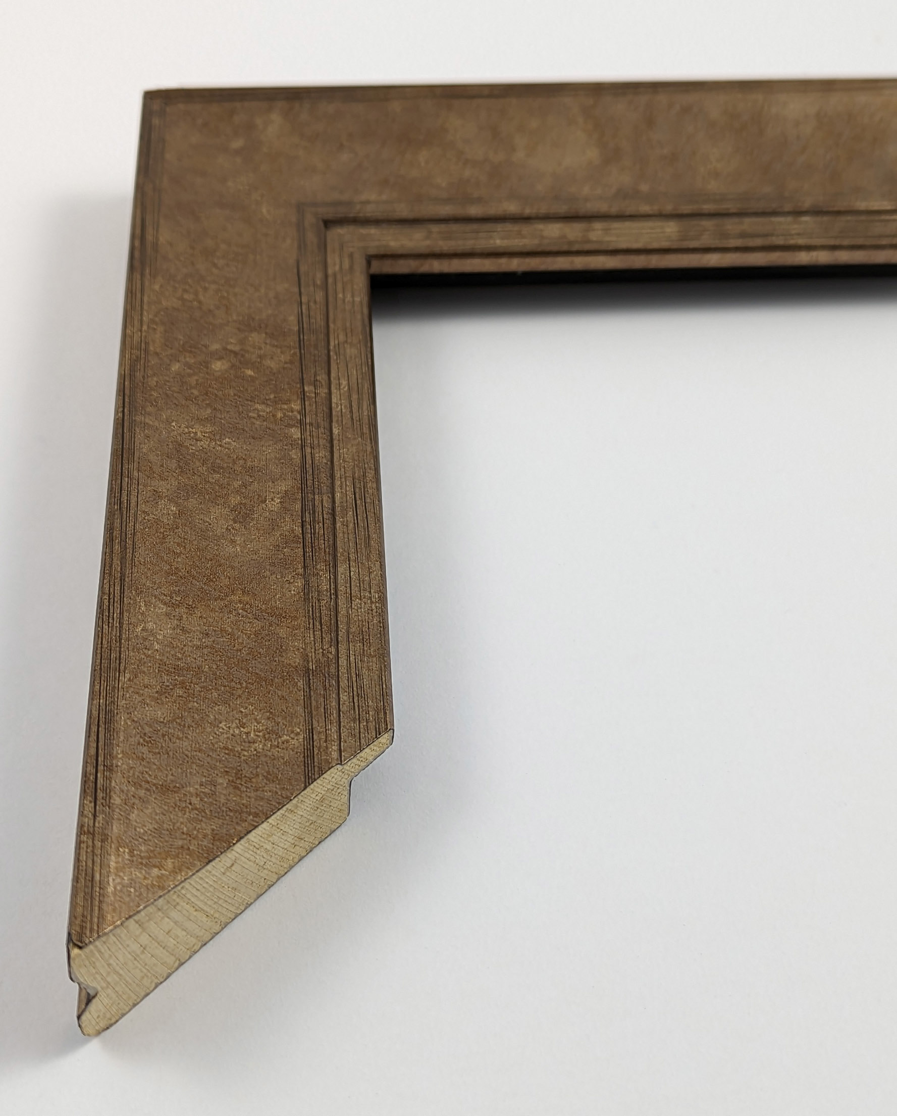 A351 - 42x22 - μπρονζέ, ξύλο εκτός ΕΕ δίχως σαράκι