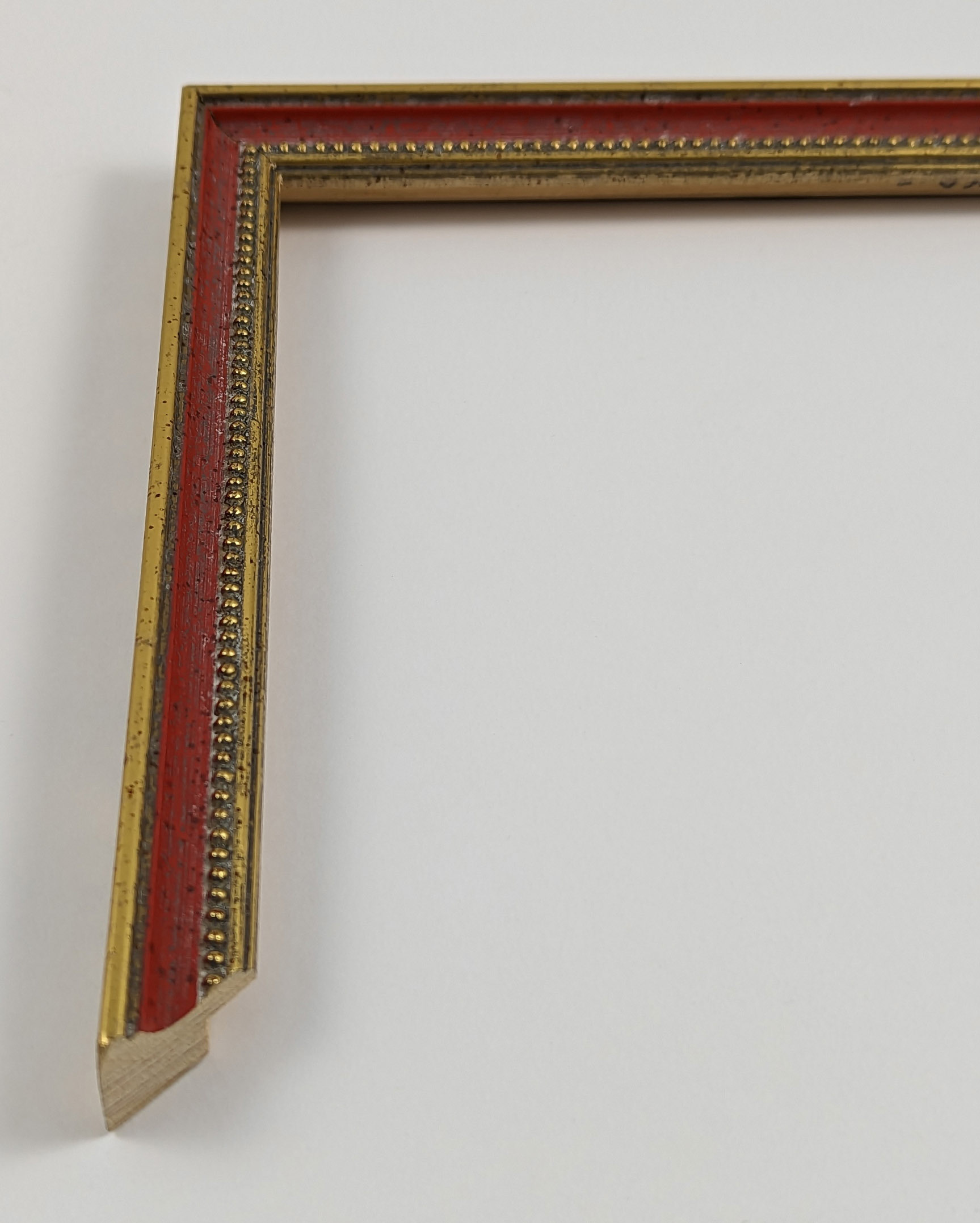 A564 - 17x17 - χρυσό με κόκκινο, ξύλο αγιούζ