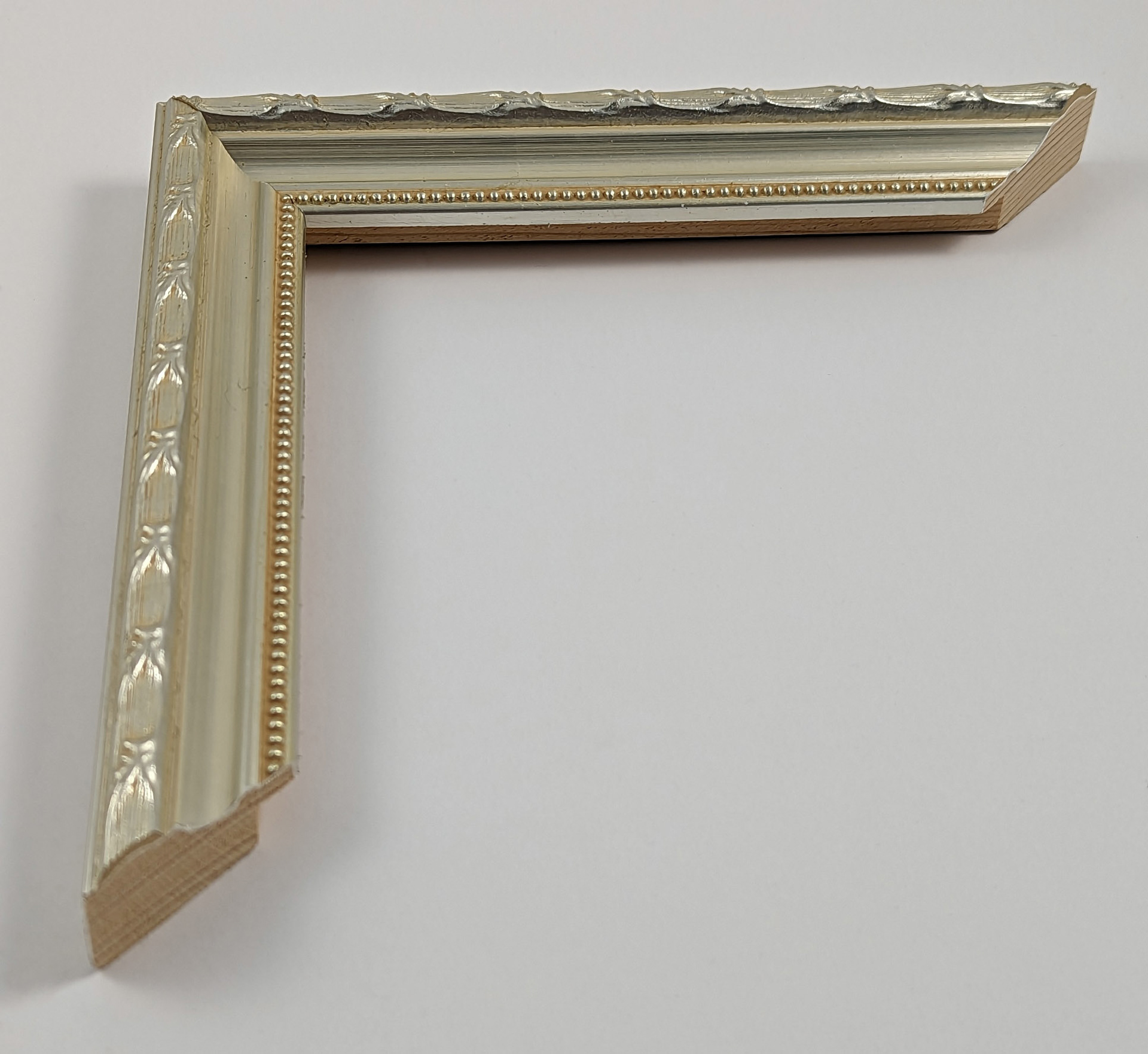 A4011 - 30x24 - φύλλο ασημί, ξύλο πεύκο