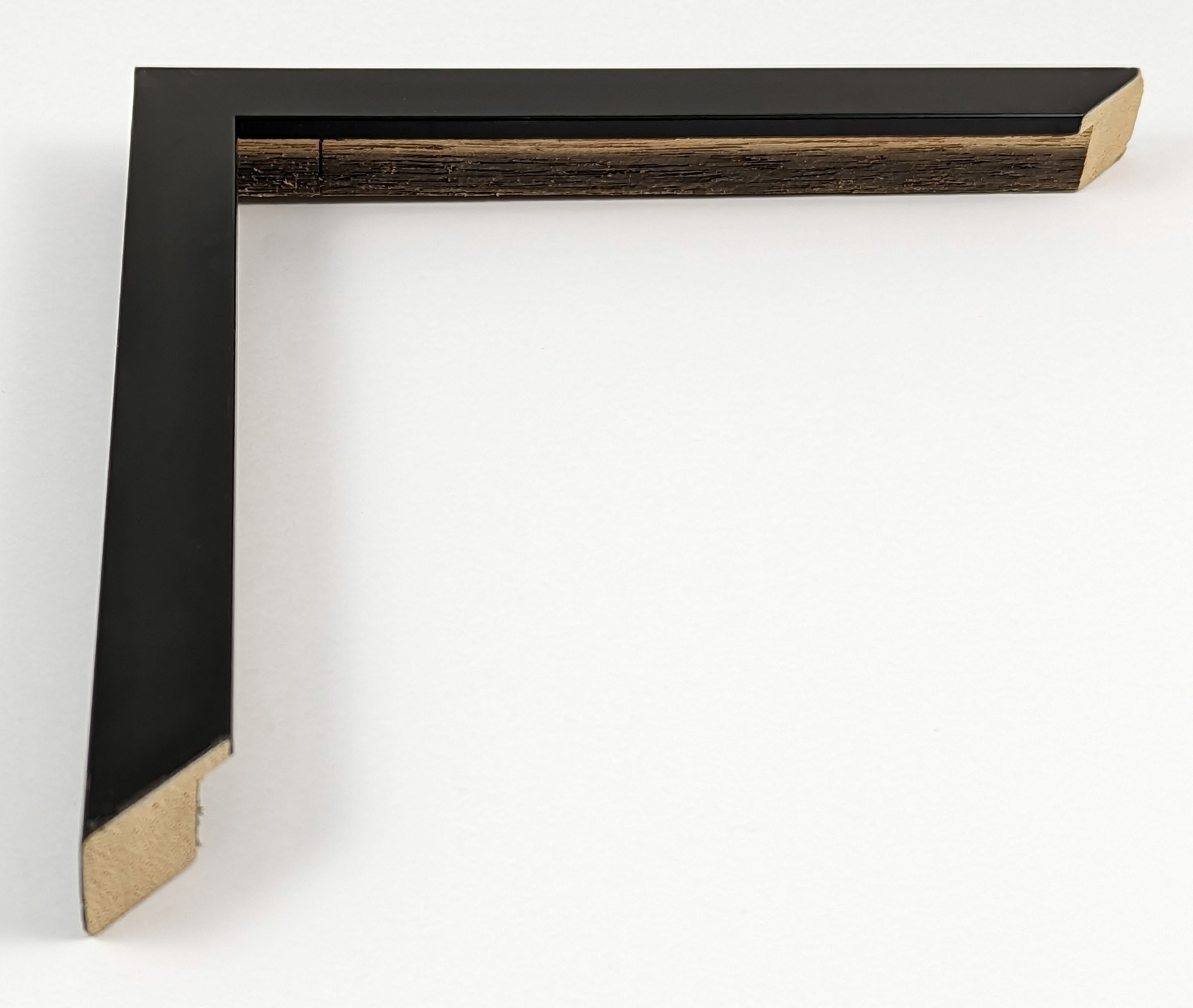 A80 - 20x20 - κουτί μαύρη λάκα, ξύλο εκτός ΕΕ δίχως σαράκι