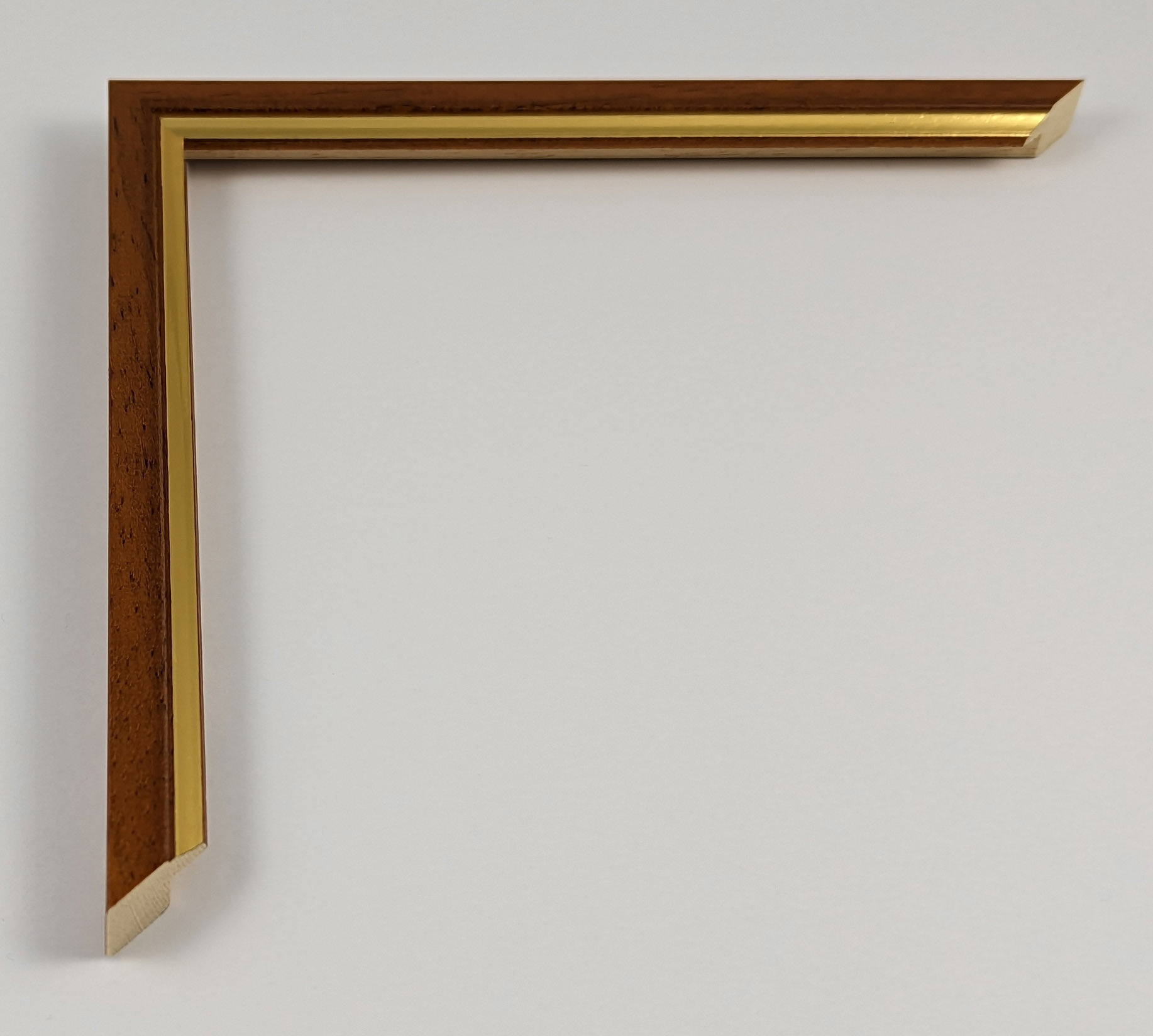 A5193 - 15x13 -ανοιχτό καρυδί με χρυσό κορδόνι, ξύλο αγιούζ