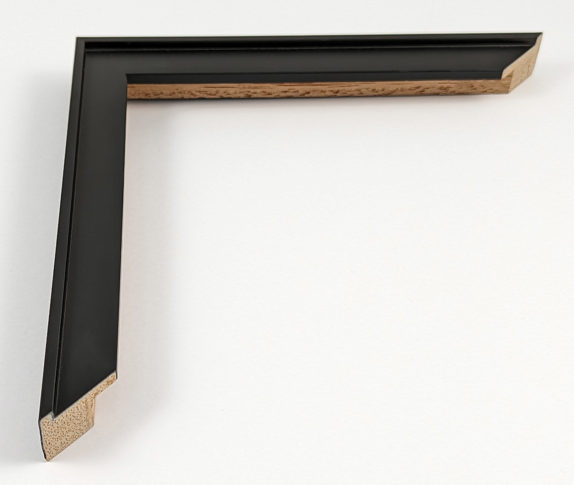 A105 - 22x22 - κουτί μαύρη λάκα για dipond, ξύλο εκτός ΕΕ δίχως σαράκι