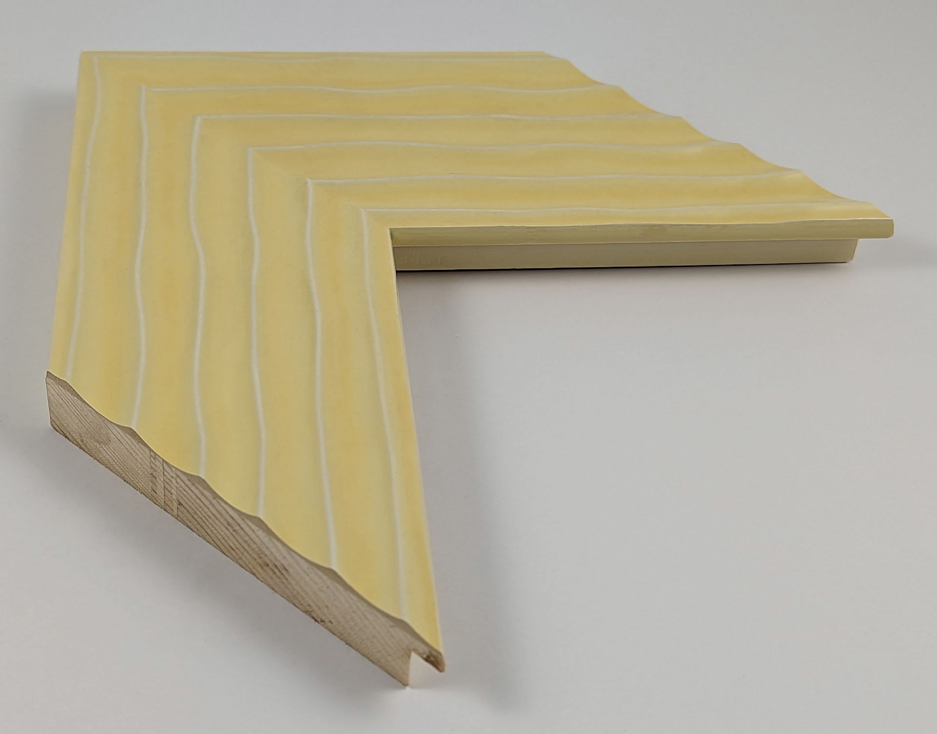 2357 - 97x23 - κίτρινη λάκα γυαλιστερή, ξύλο πεύκο