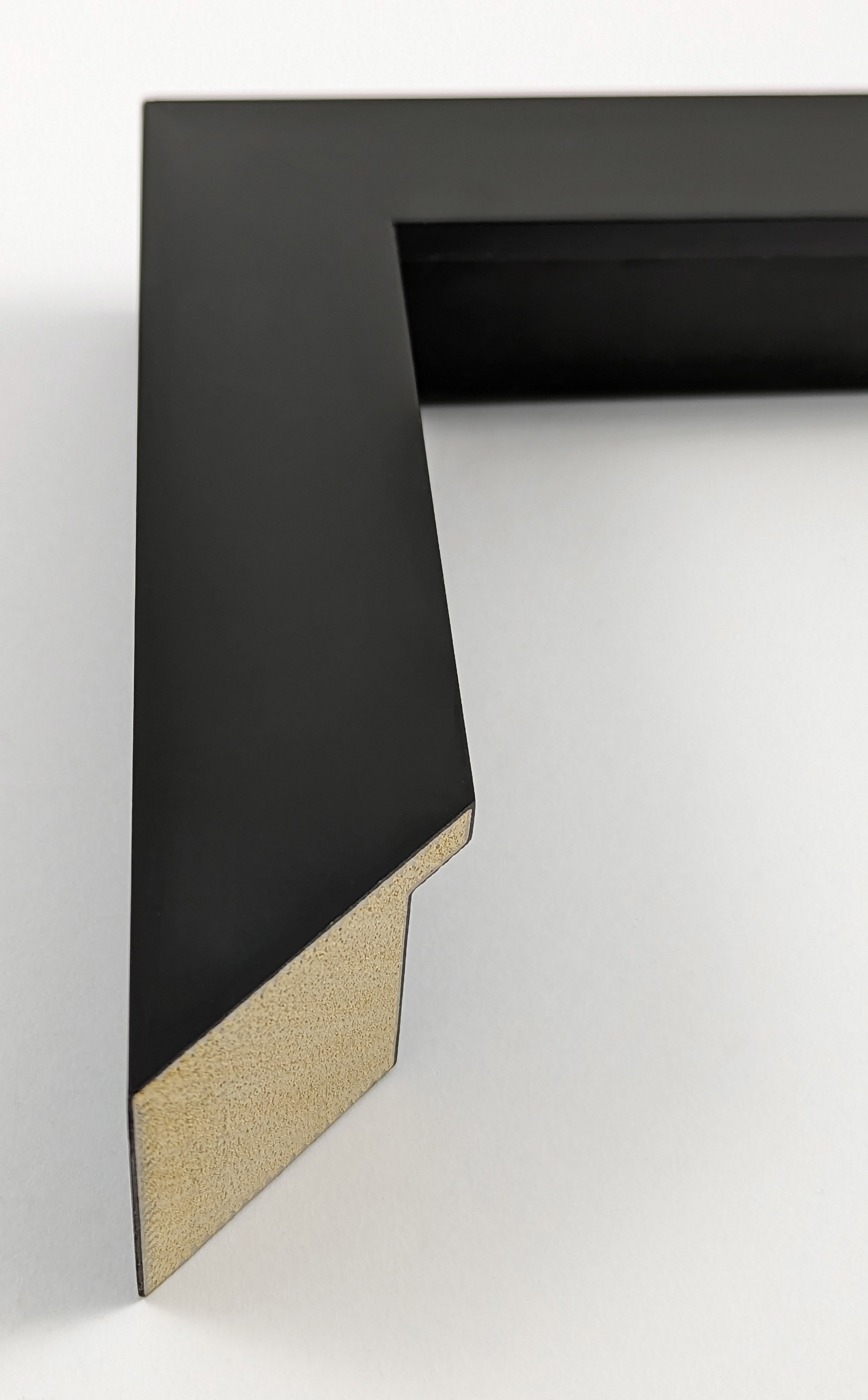 A326 - 40x40 - μαύρο κουτί, ξύλο εκτός ΕΕ δίχως σαράκι