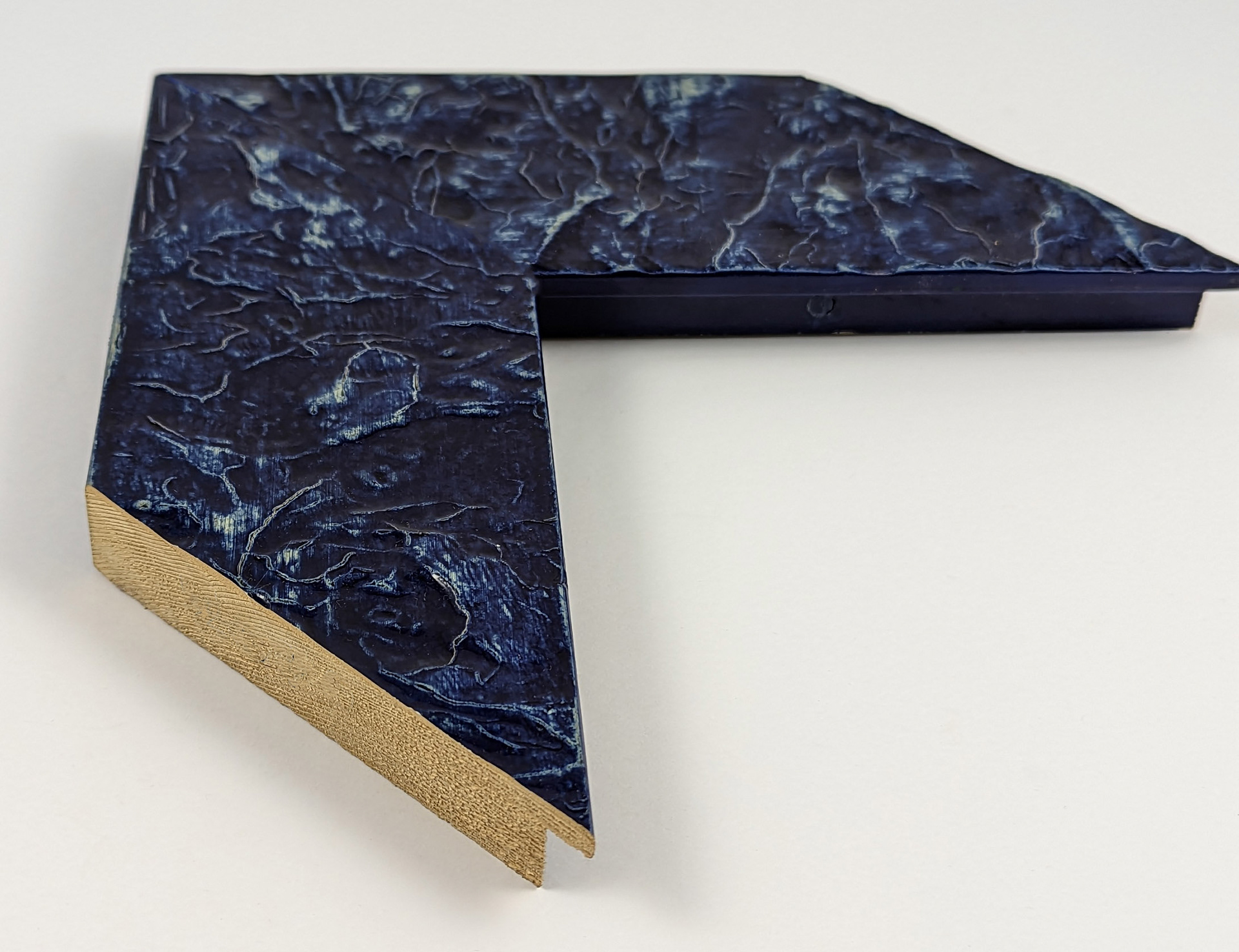 2079 - 85x20 - μπλε λάκα γυαλιστερή ανάγλυφη, ξύλο πεύκο