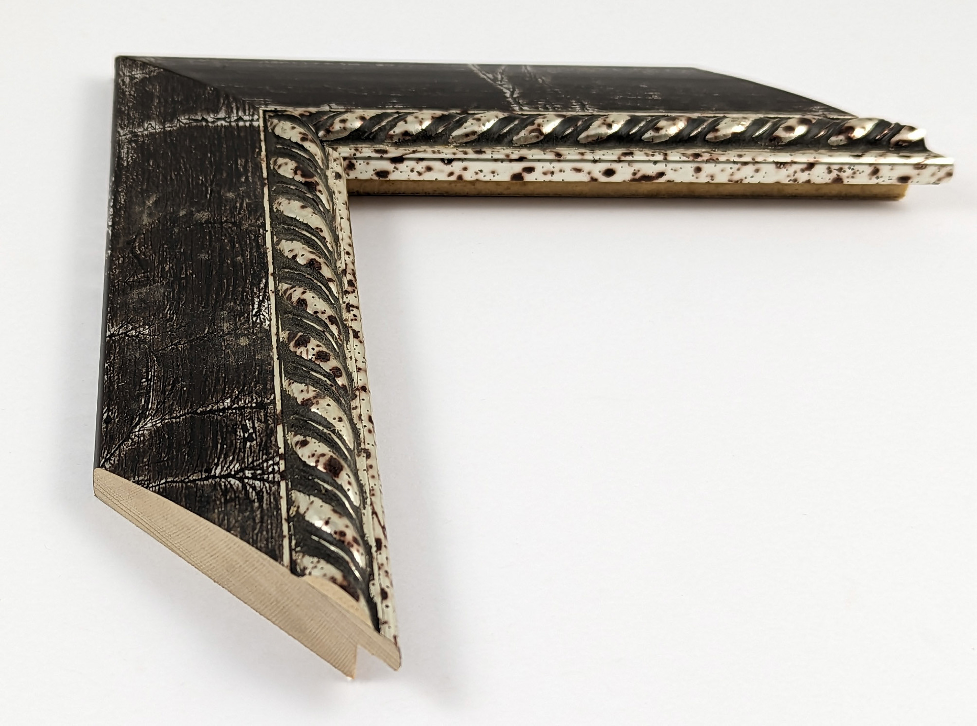 482 - 55x22 - μαύρη με ασημί, ξύλο πεύκο