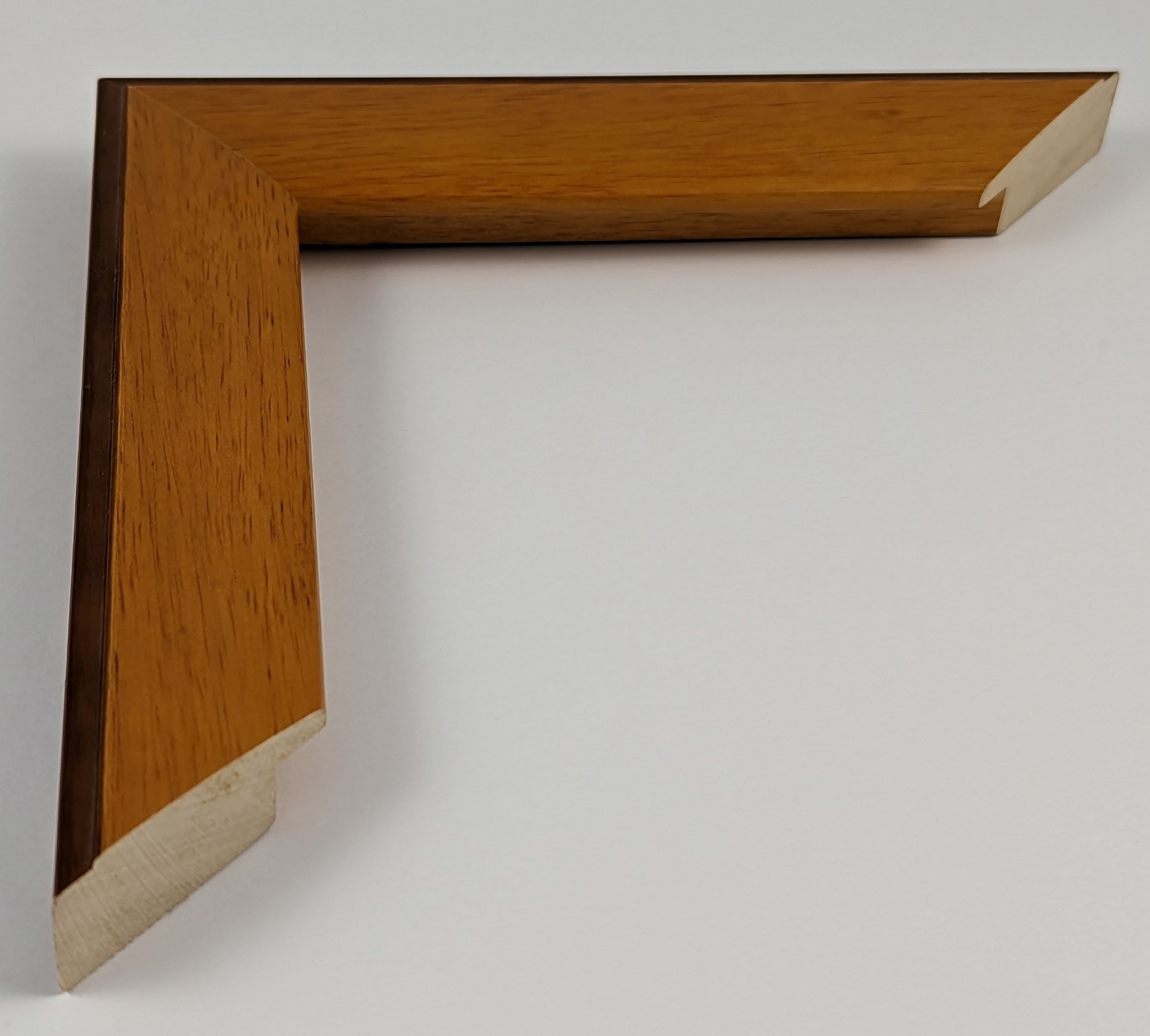 973 - 37x20 - καρυδί, ξύλο ραμίν